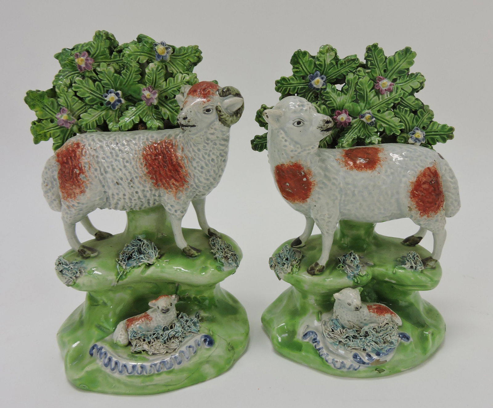 Staffordshire Pearlware pair of sheep (1 of 2)