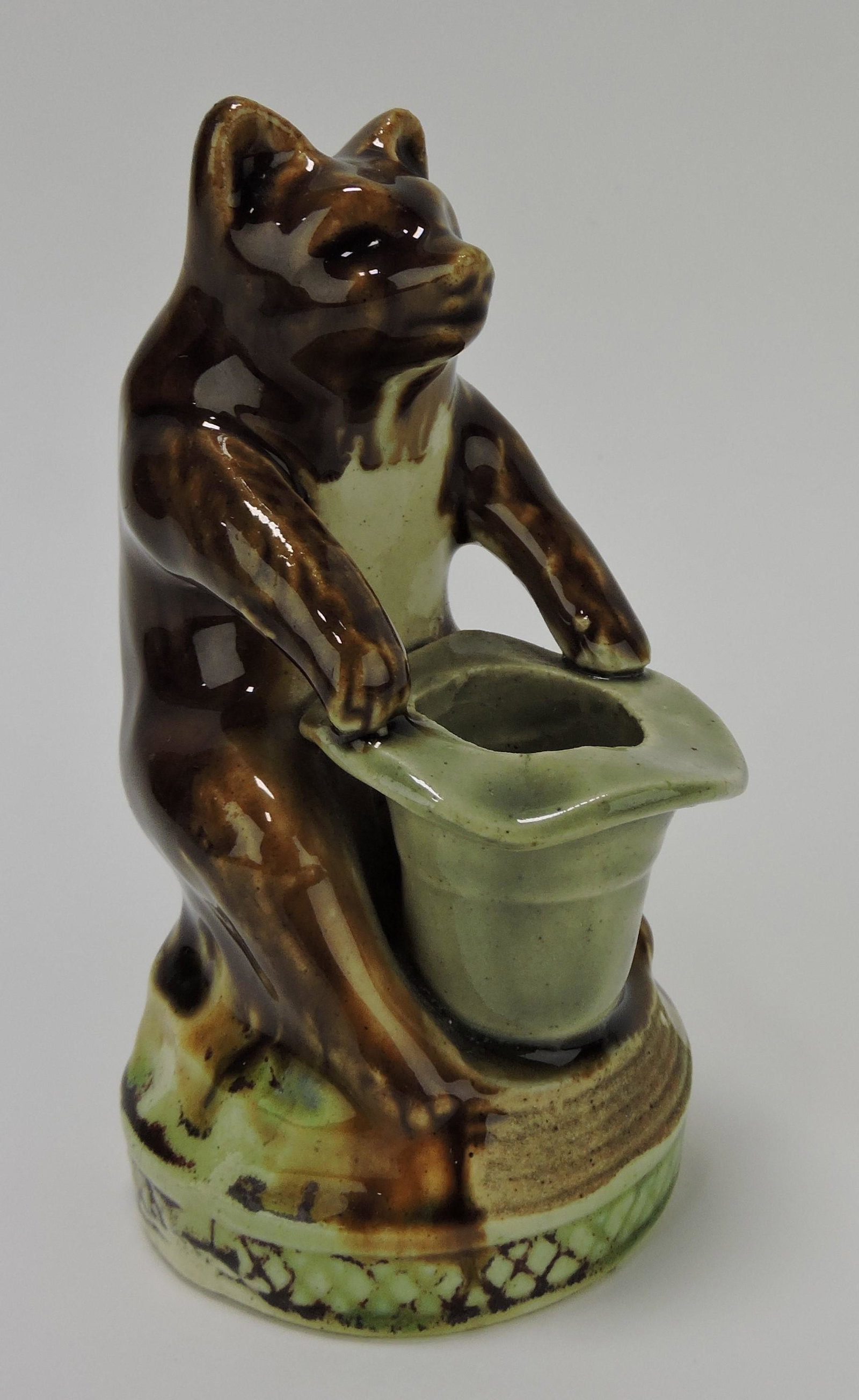 Majolica 5" bear with top hat match (1 of 1)