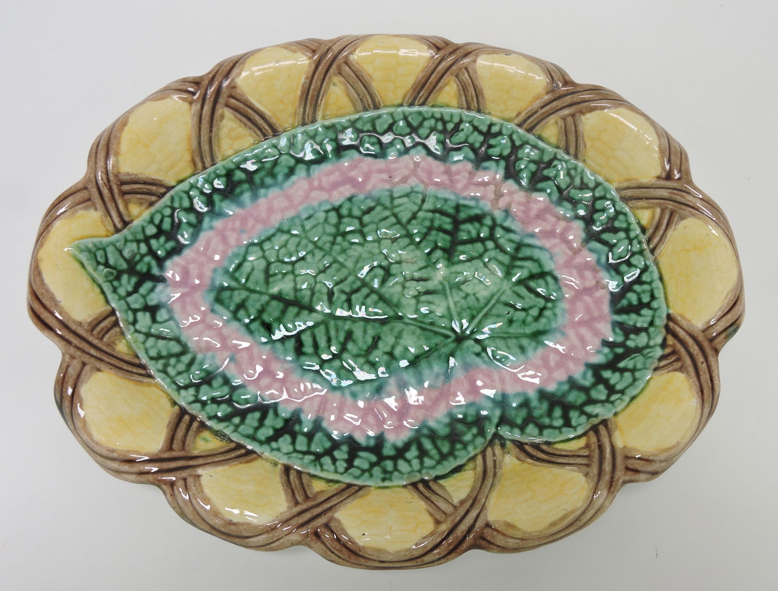Etruscan majolica begonia leaf and (1 of 1)