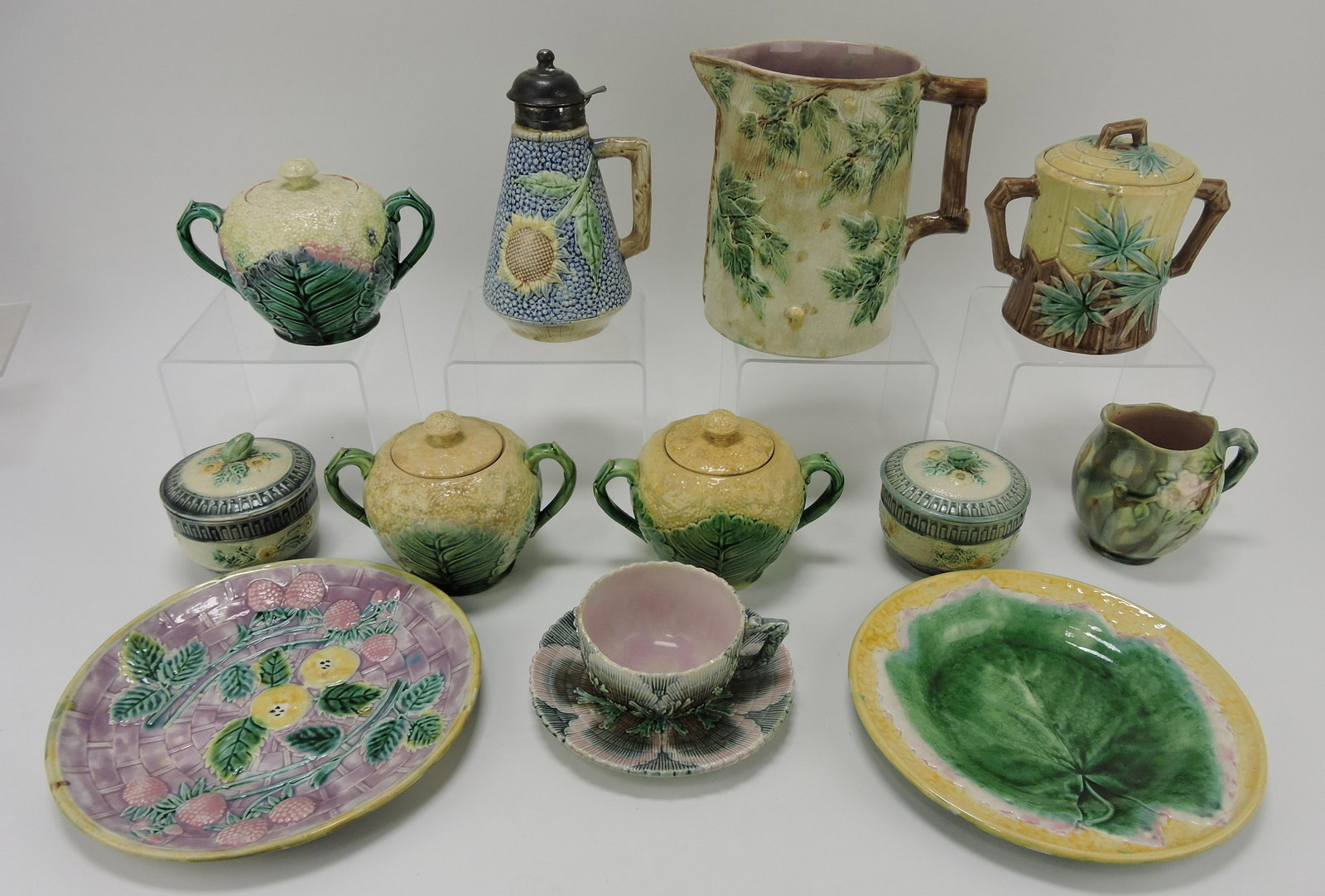 Etruscan majolica lot of 12 pieces,: various condition