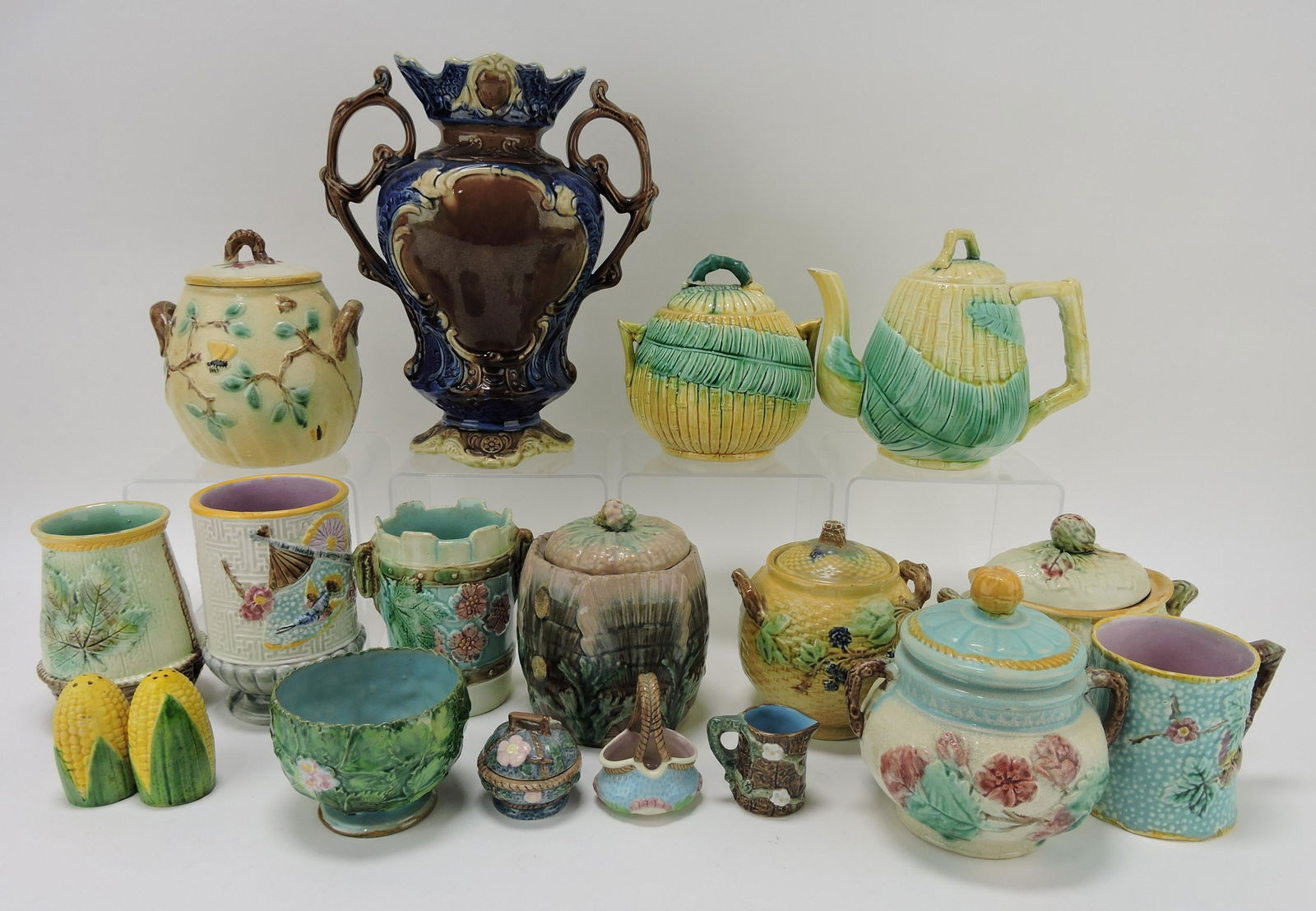 Majolica lot of 17 assorted items, (1 of 1)