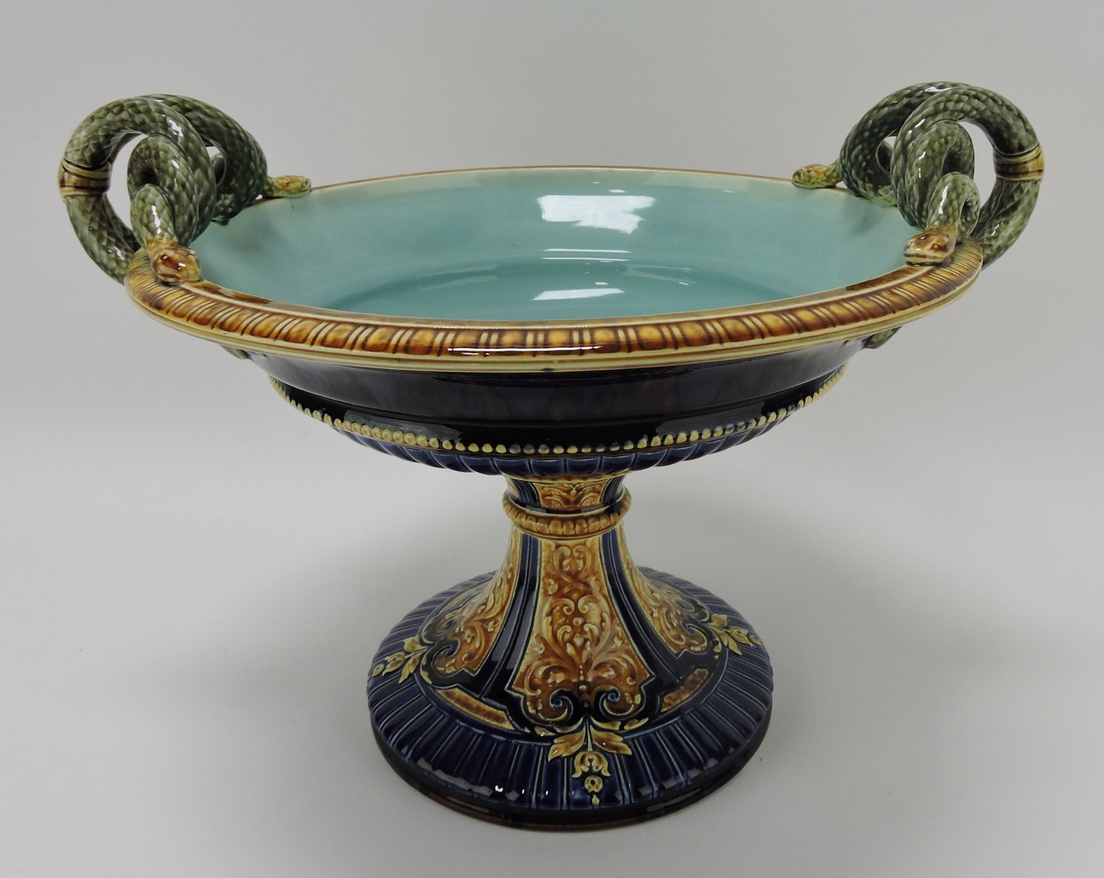 Sarreguemines majolica monumental: comport with serpent handles, #1520, 12"h, 17"w