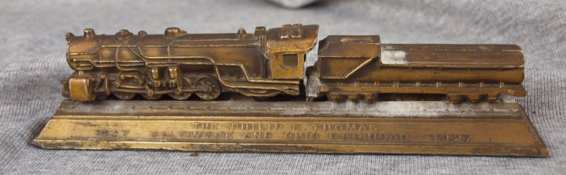 The Philip E. Thomas B&O train engine desk paperwei: The Philip E. Thomas B&O train engine desk paperweight
