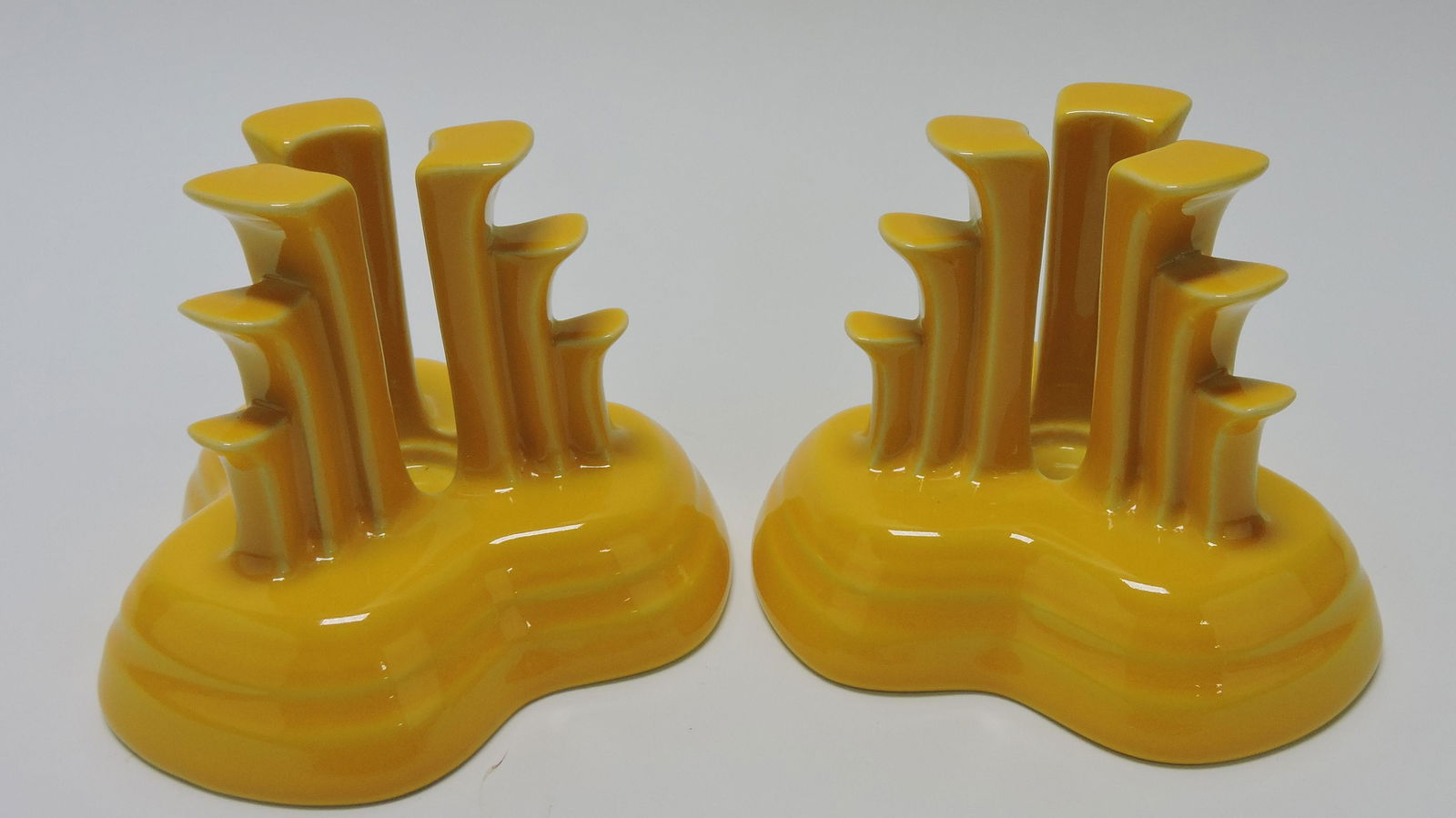 Fiesta Post 86 pyramid candle holder, (1 of 1)