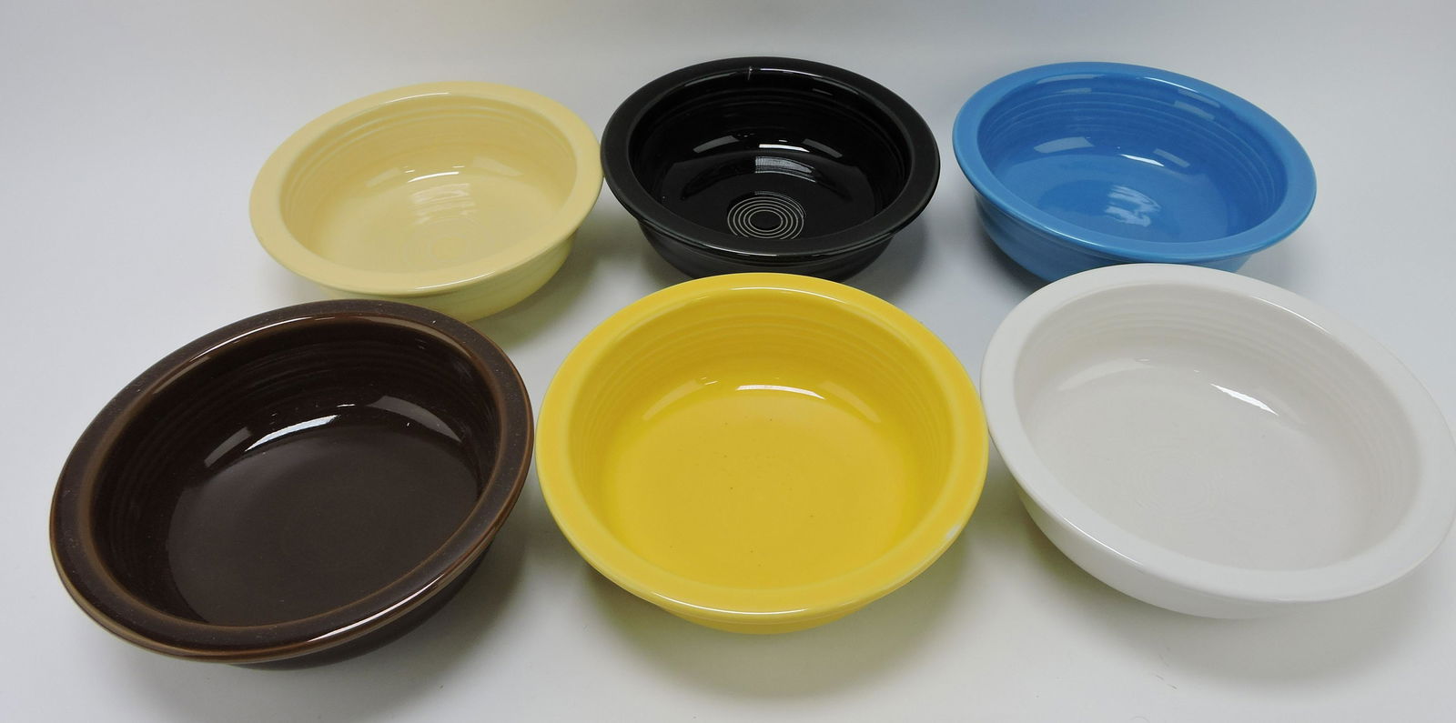 Fiesta Post 86 8 1/2" serving bowl group, (1 of 1)