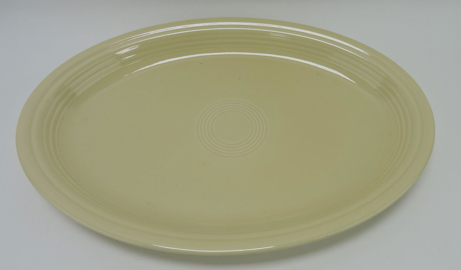 Fiesta Post 86 19" oval platter, ivory (1 of 1)