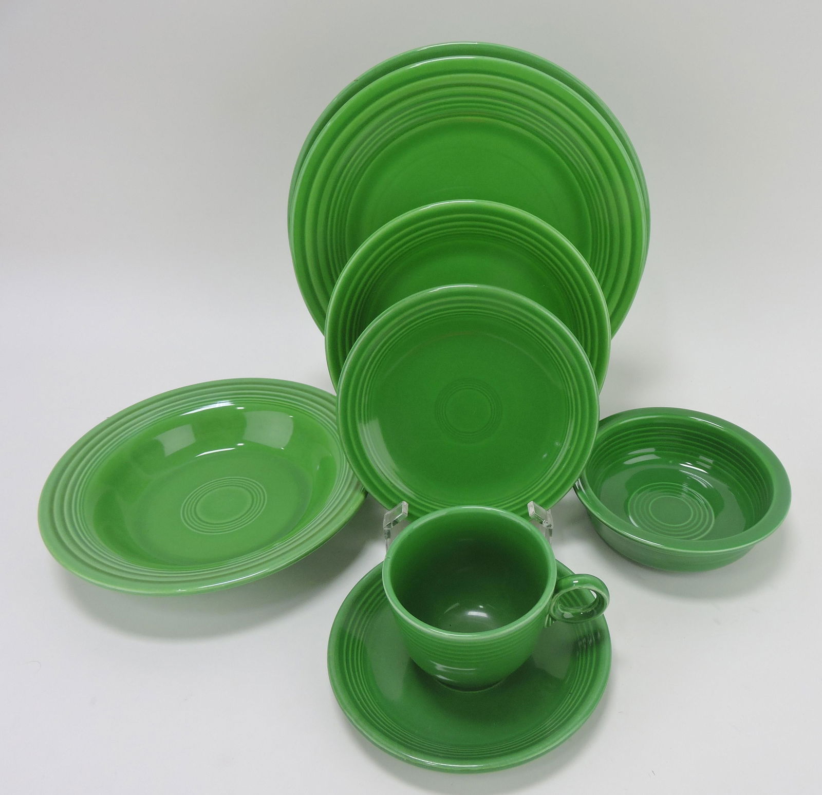 Fiesta 8 pc place setting, medium green (1 of 1)