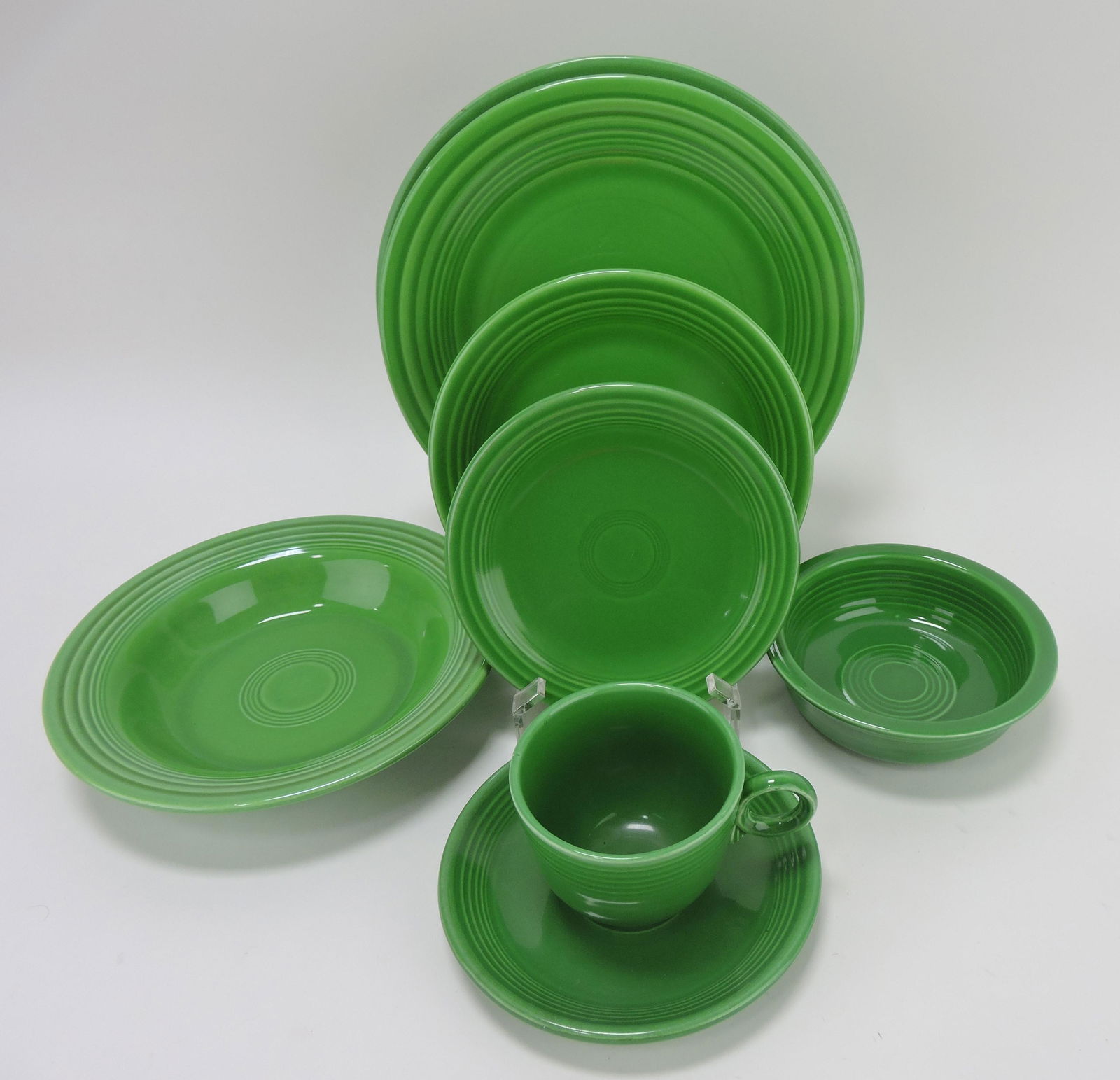 Fiesta 8 pc place setting, medium green (1 of 1)