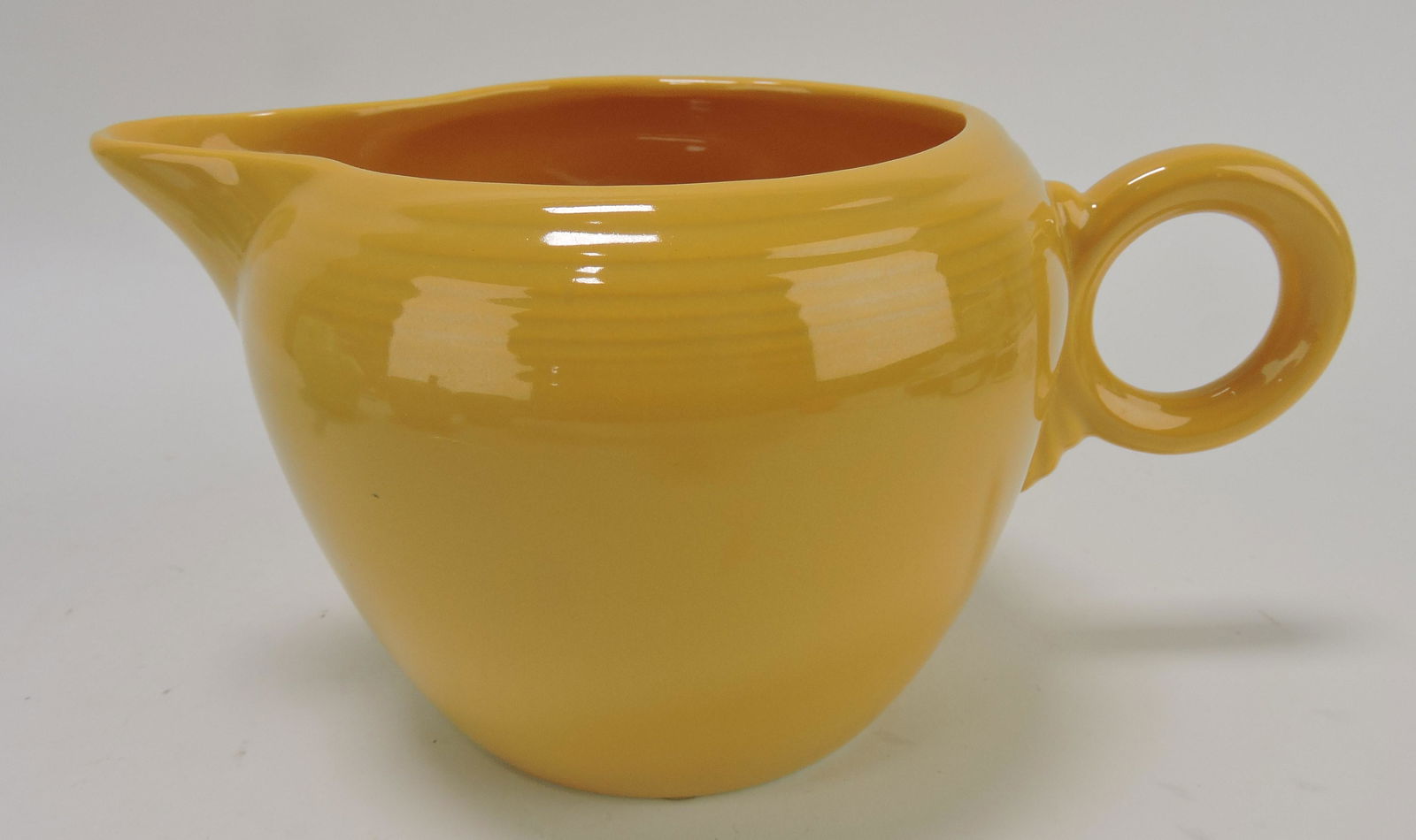 Fiesta two pint jug, yellow (1 of 1)