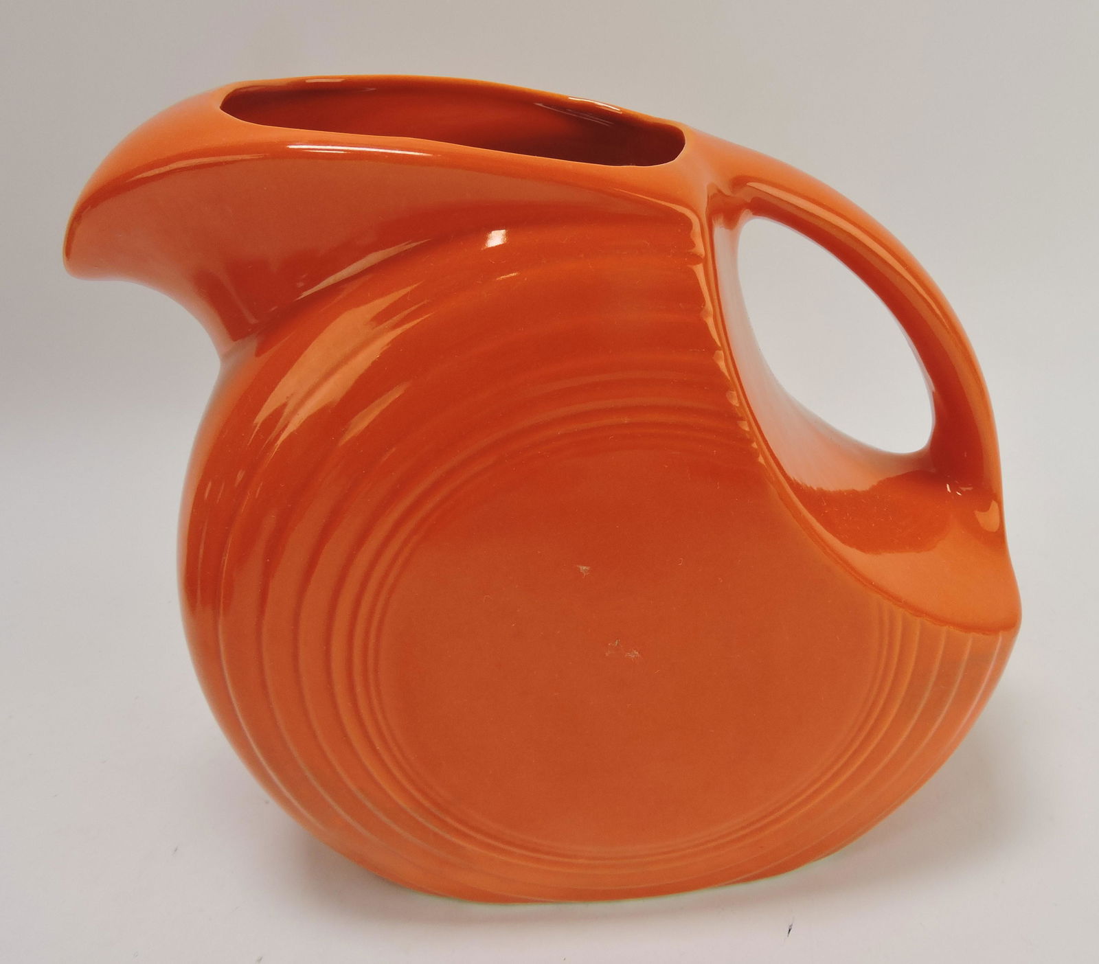 Fiesta disc water pitcher, red (1 of 1)