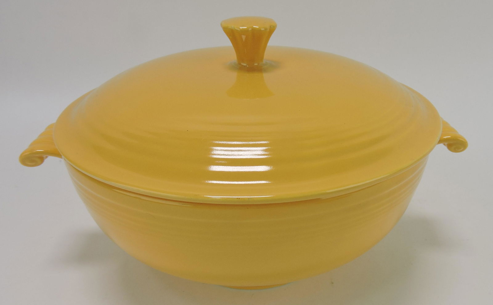 Fiesta casserole, yellow (1 of 1)
