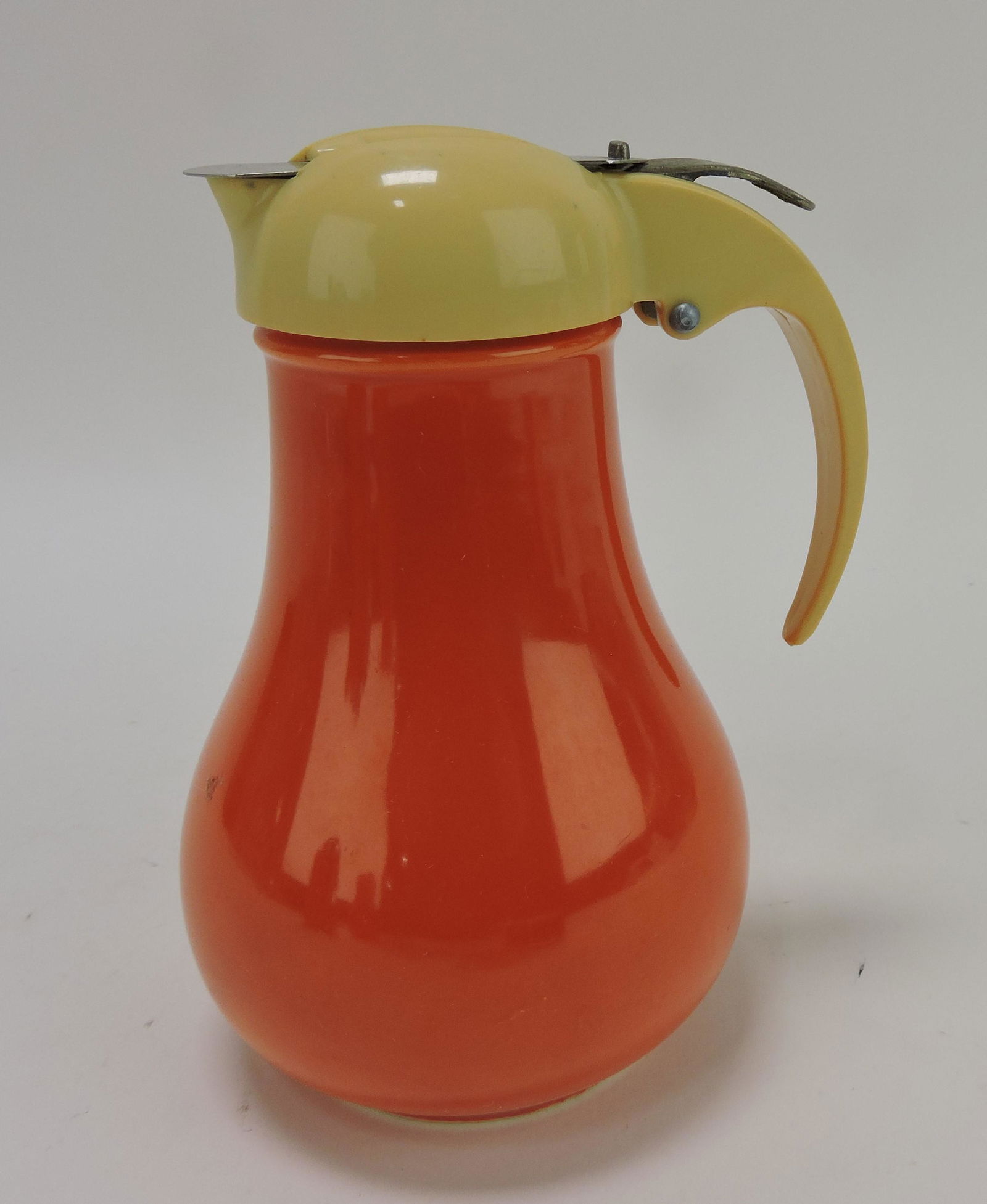 Fiesta syrup pitcher, red (1 of 1)