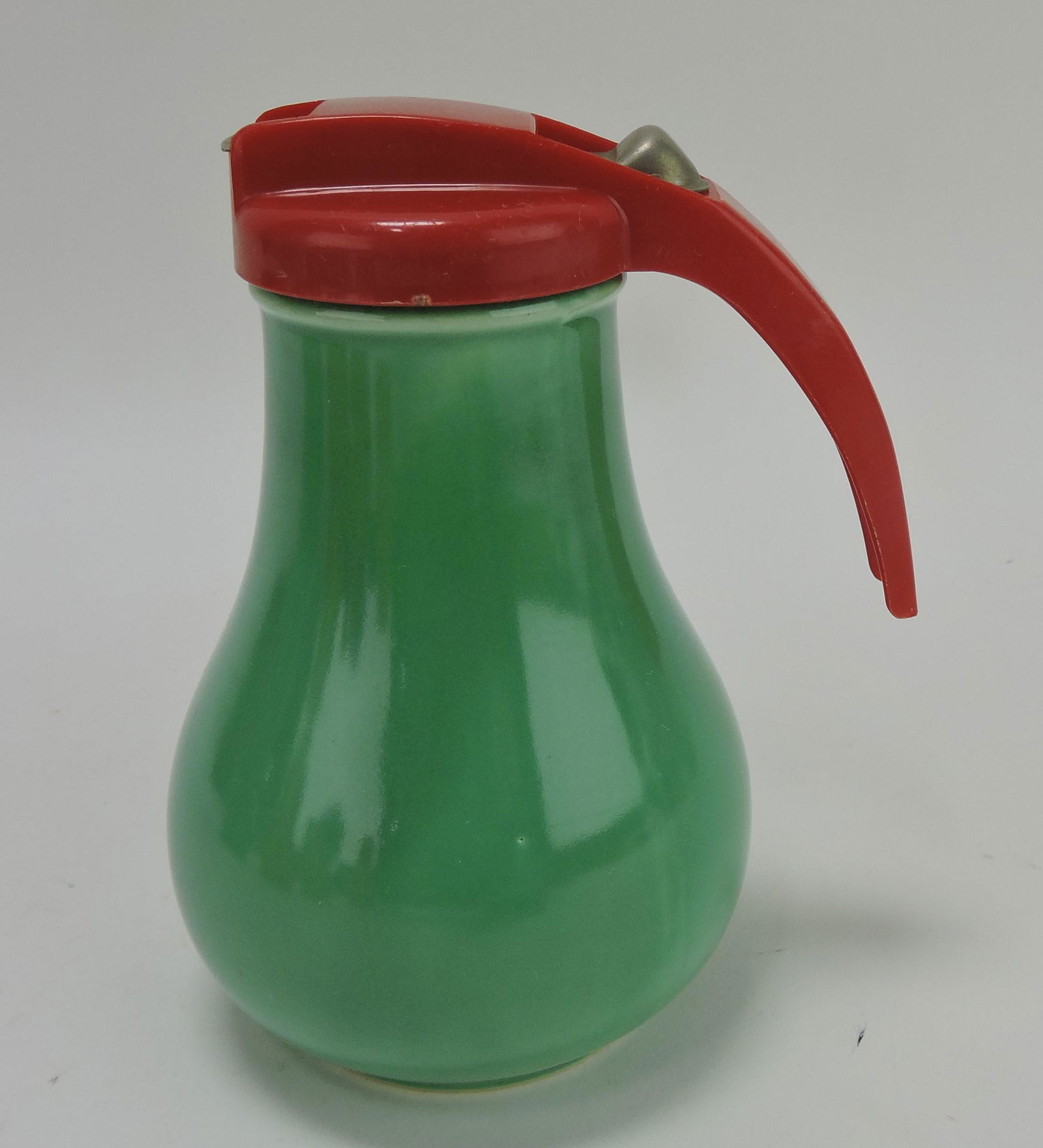 Fiesta syrup pitcher, green (1 of 1)