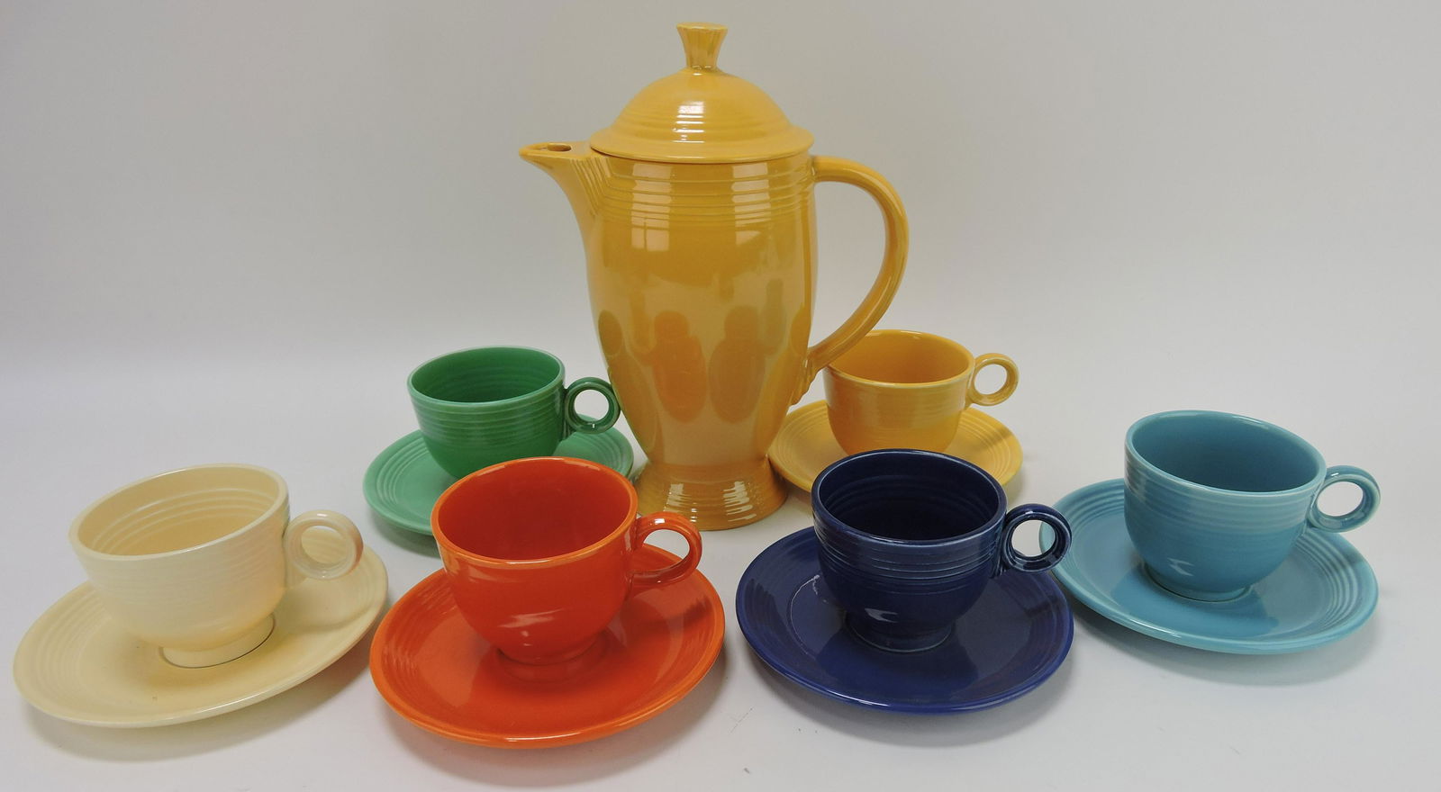 Fiesta coffee service with yellow (1 of 1)