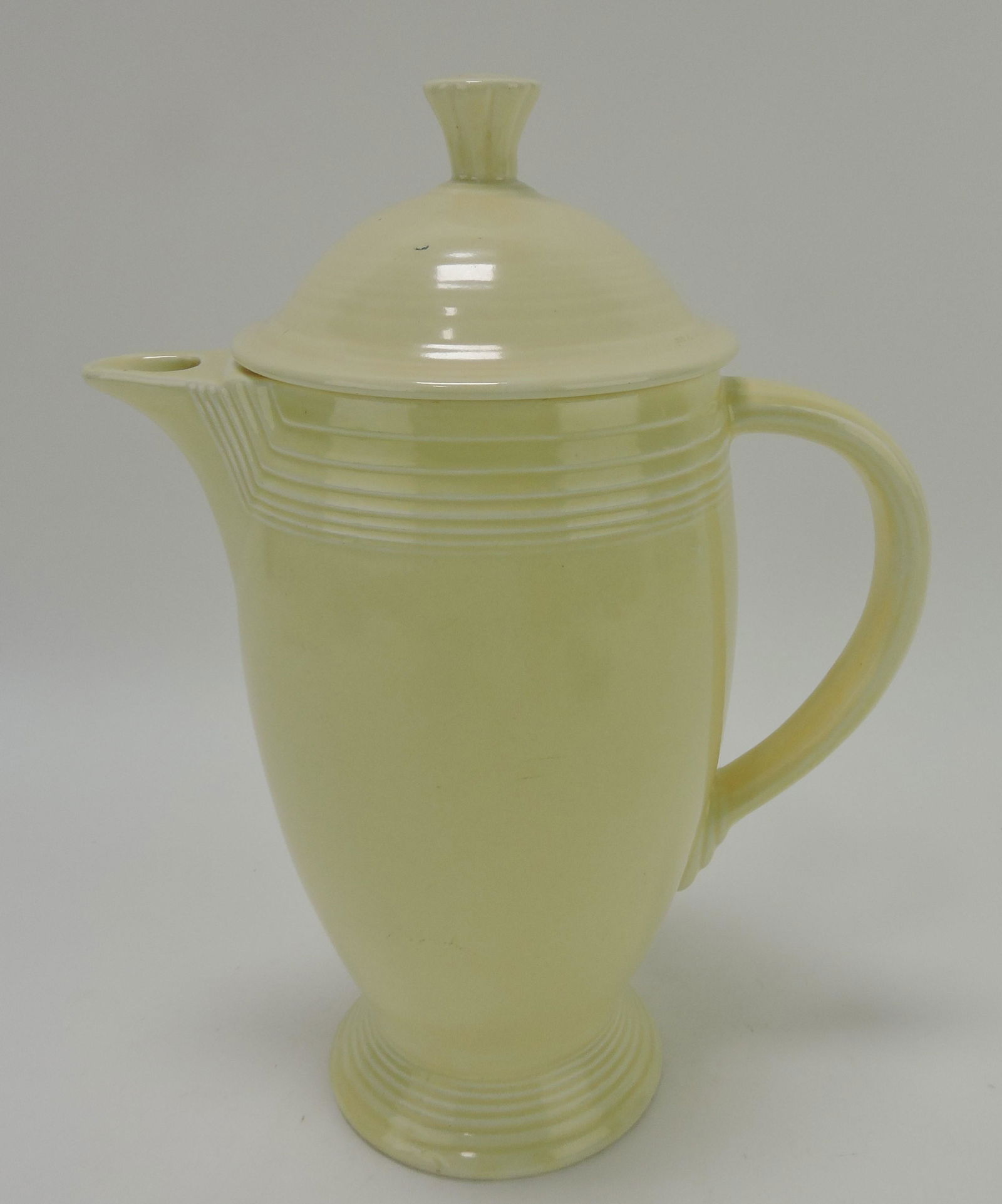 Fiesta coffee pot, ivory (1 of 1)