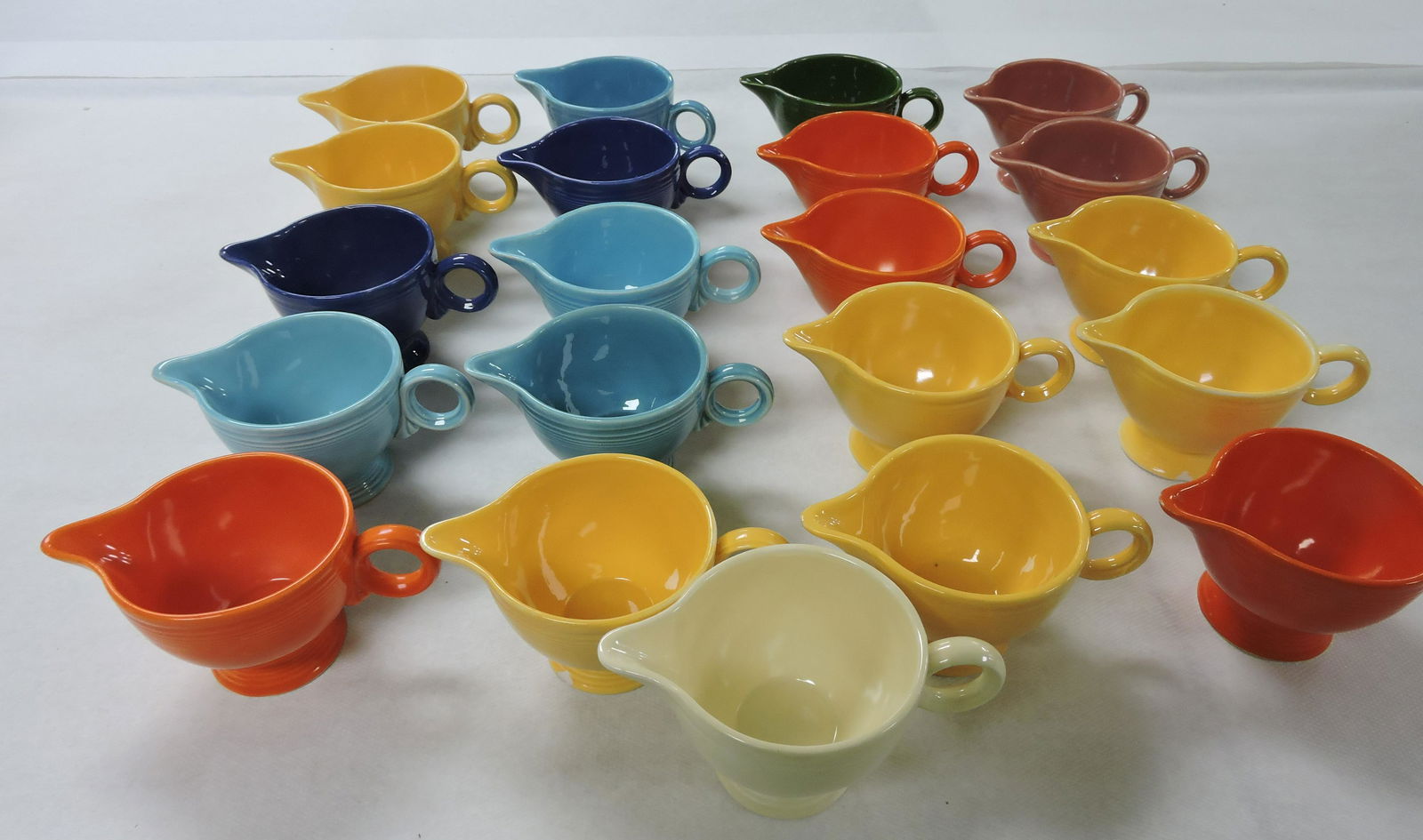 Fiesta lot of 21 creamers, various: condition