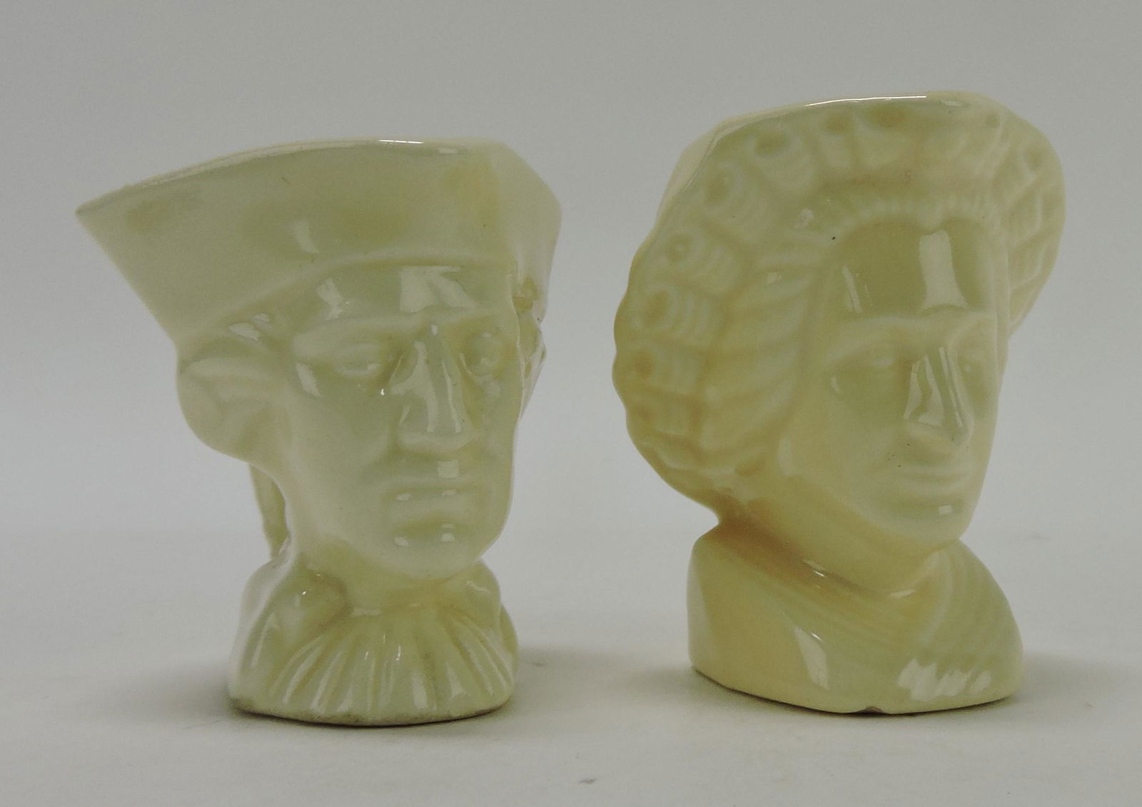 Fiesta World's Fair George & Martha: Washington miniature creamers