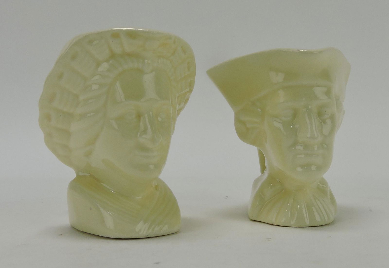 Fiesta World's Fair George & Martha: Washington miniature creamers