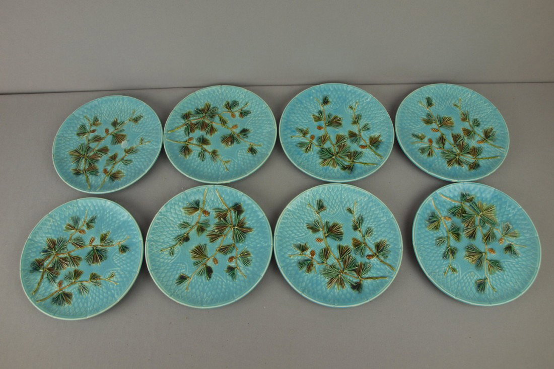 Sarreguemines set of 8-8" pine cone plates, minor : Sarreguemines set of 8-8" pine cone plates, minor surface wear