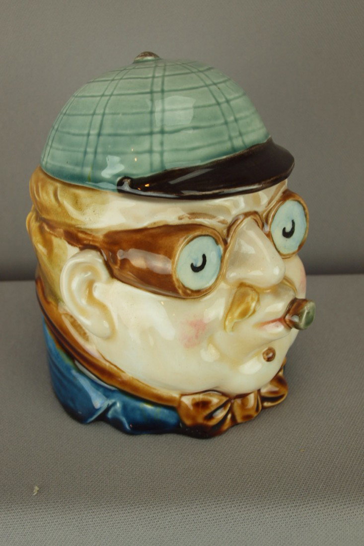 Continental majolica race car driver with goggles : Continental majolica race car driver with goggles humidor, 5 1/2"