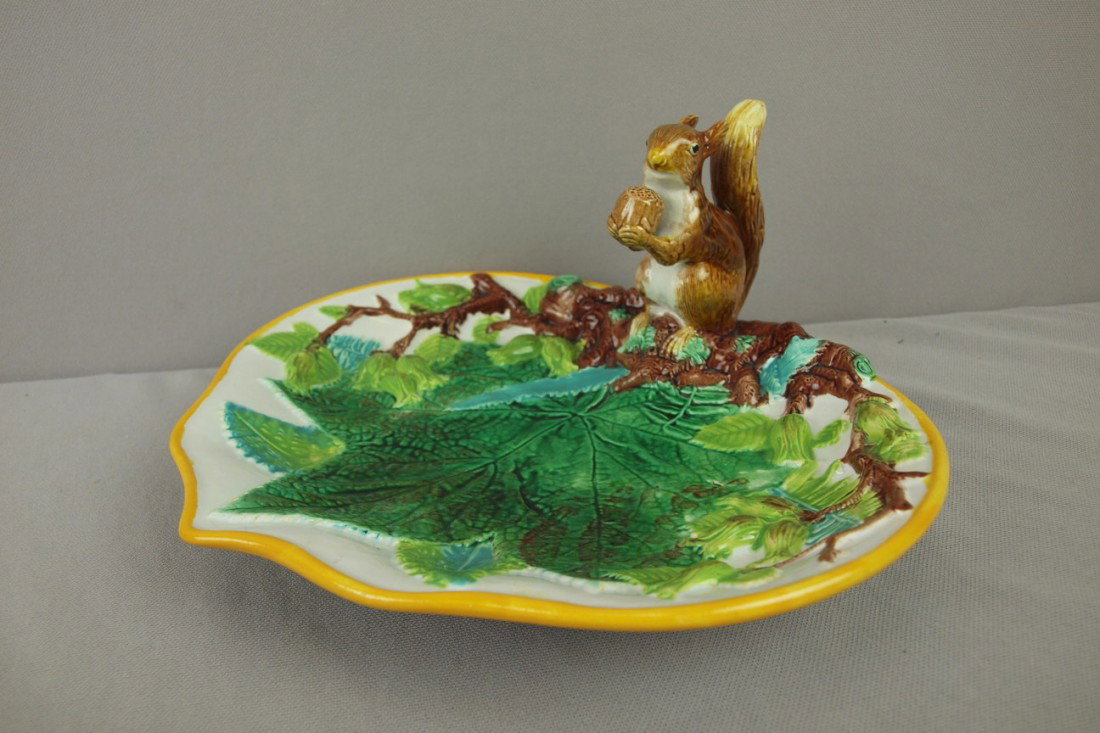 GEORGE JONES squirrel serving tray, white ground, : GEORGE JONES squirrel serving tray, white ground, nice detail, professional repair to ears, 10 1/2"
