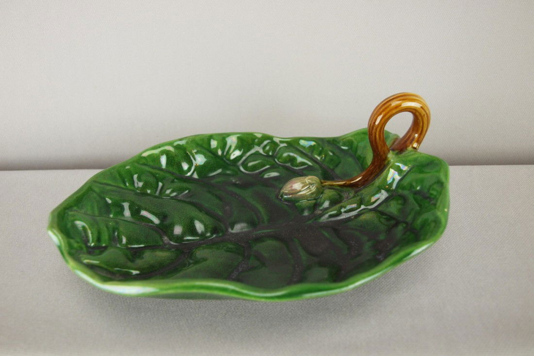 GEORGE JONES majolica rare form pond lily tray wit: GEORGE JONES majolica rare form pond lily tray with vine handle, 8"l