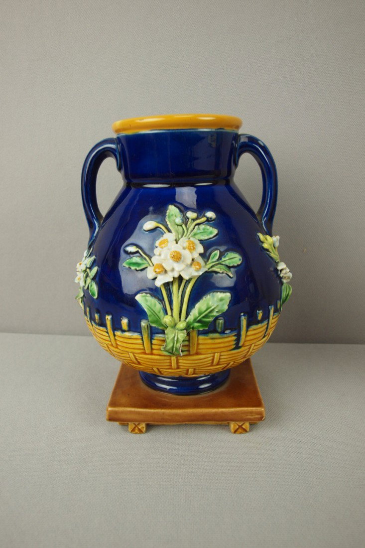 MINTON majolica cobalt vase with applied daisies, : MINTON majolica cobalt vase with applied daisies, great color, losses to flower petals, 7", shape no. 1316