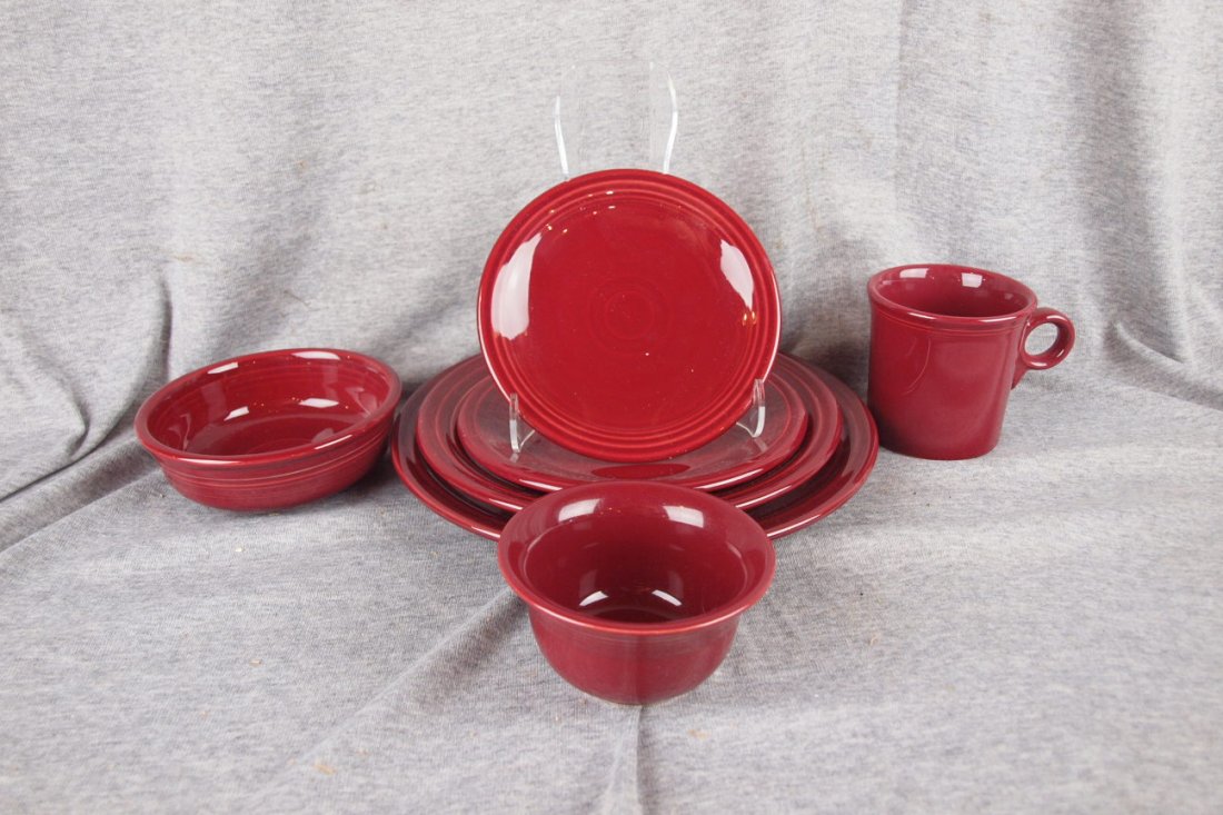 Fiesta Post 86 Cinnabar 7 piece place setting - 4: Fiesta Post 86 Cinnabar 7 piece place setting - 4 plates , 2 bowls & mug