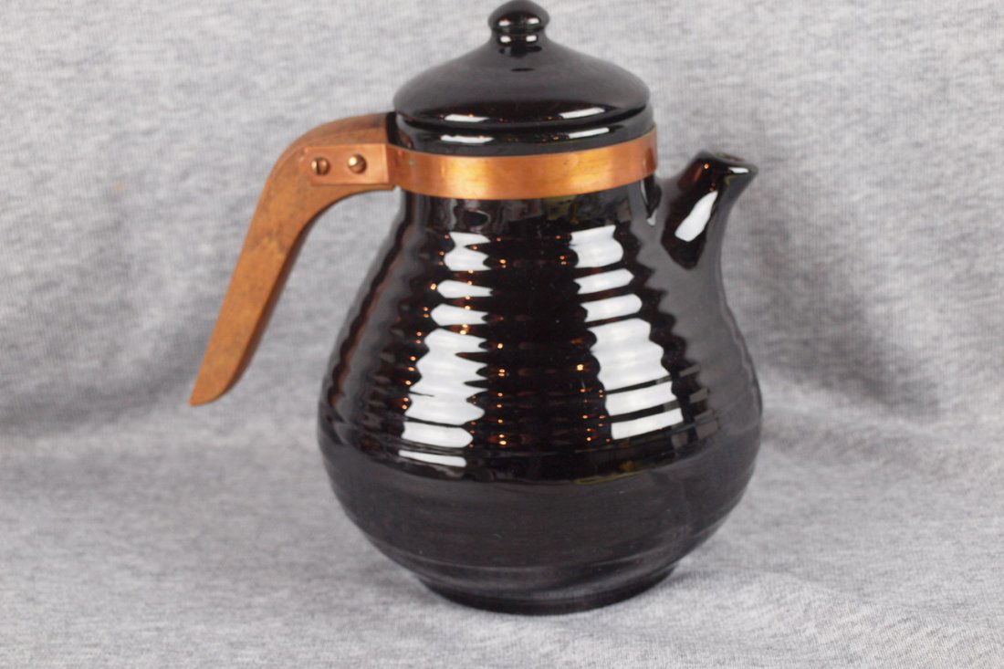 Bauer Pottery Ringware 6 cup teapot, black: Bauer Pottery Ringware 6 cup teapot, black