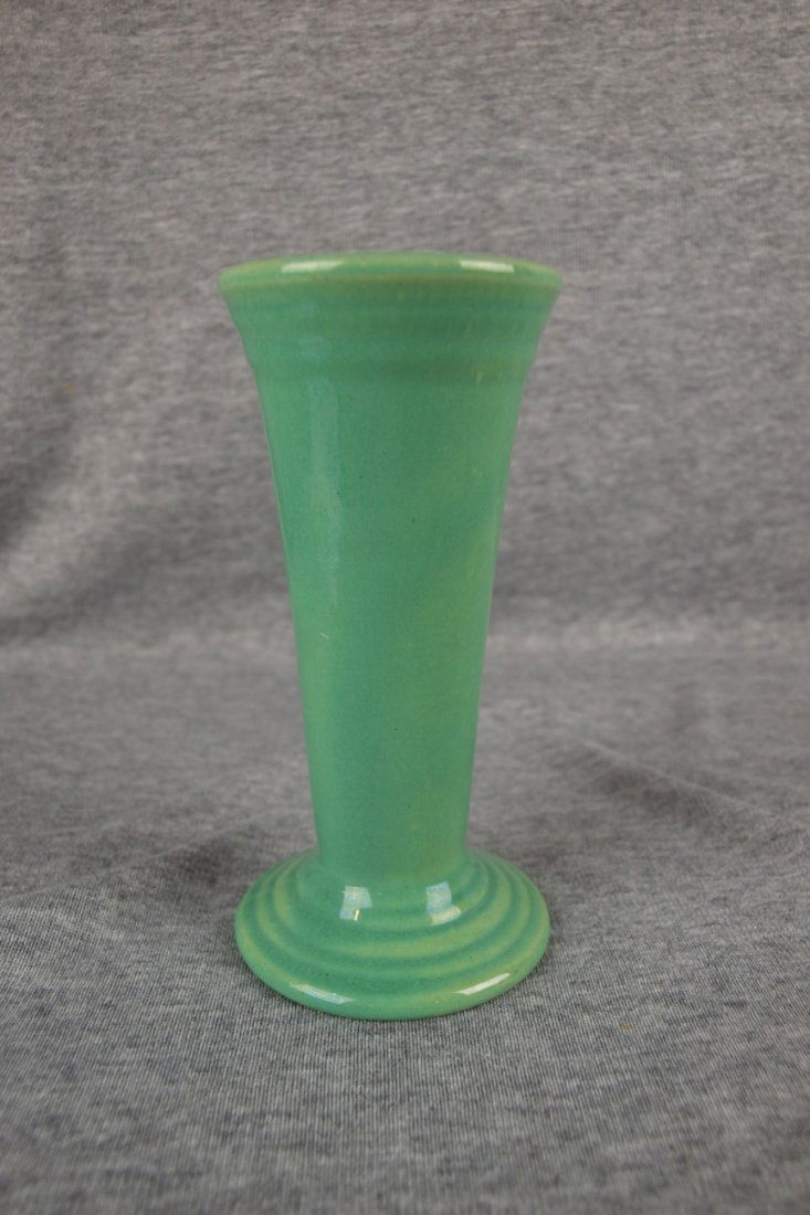 Bauer Pottery Ringware green 5 1/2" bud vase: Bauer Pottery Ringware green 5 1/2" bud vase