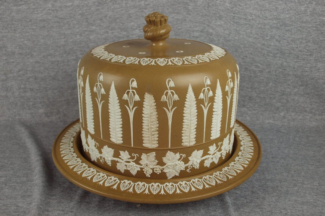 Brown and white stoneware cheese keeper, 12"d, 8 1: Brown and white stoneware cheese keeper, 12"d, 8 1/2"h