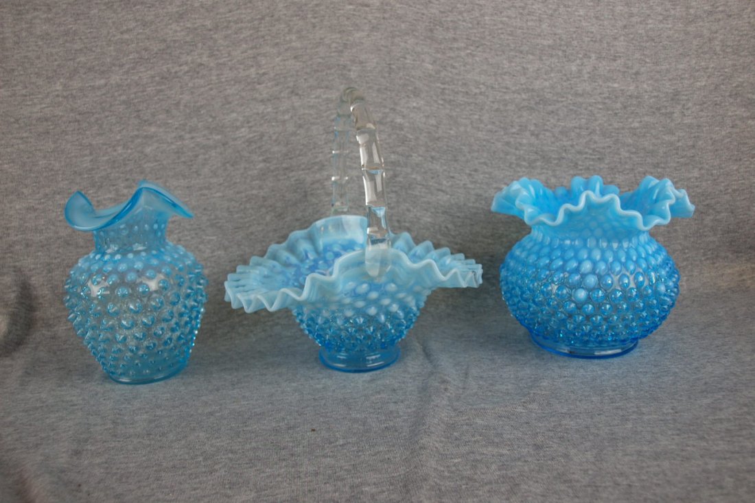 Fenton blue opalescent hobnail lot of 3 pieces, ba: Fenton blue opalescent hobnail lot of 3 pieces, basket and 2 vases