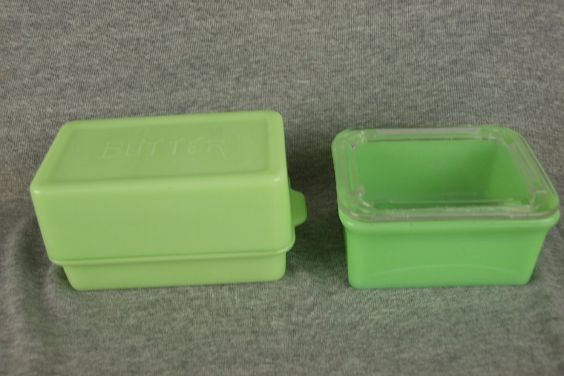 Jadite butter dish and refrigerator dish with clea: Jadite butter dish and refrigerator dish with clear lid