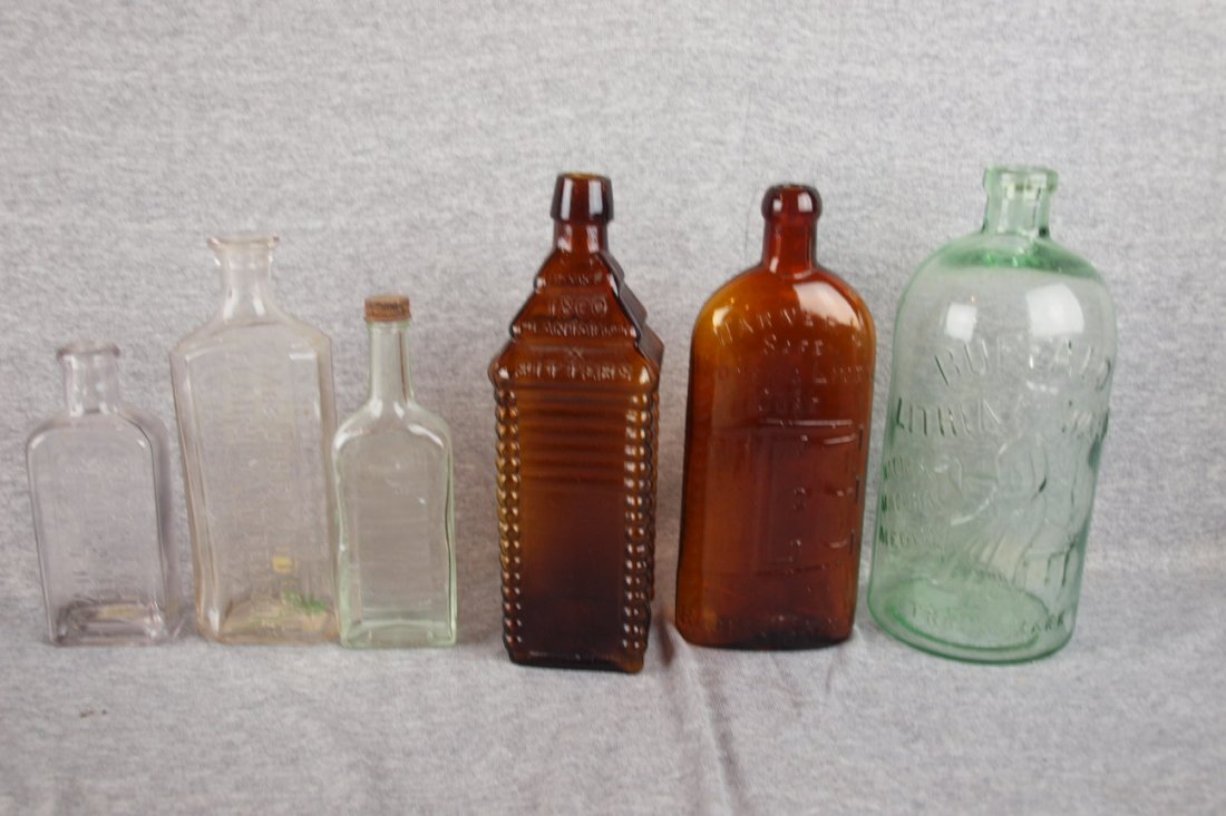 Lotof 6 old bottles - "Warners Safe Kidney & Live: Lotof 6 old bottles - "Warners Safe Kidney & Liver Cure", "Buffalo Water" and others