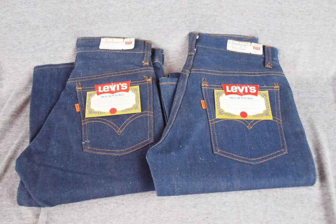 2 Pair of Levi vintage bell bottom jeans from 197: 2 Pair of Levi vintage bell bottom jeans from 1970s, new with tags