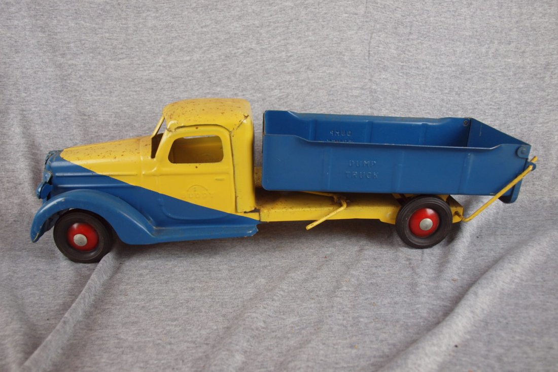 Buddy L dump truck: Buddy L dump truck