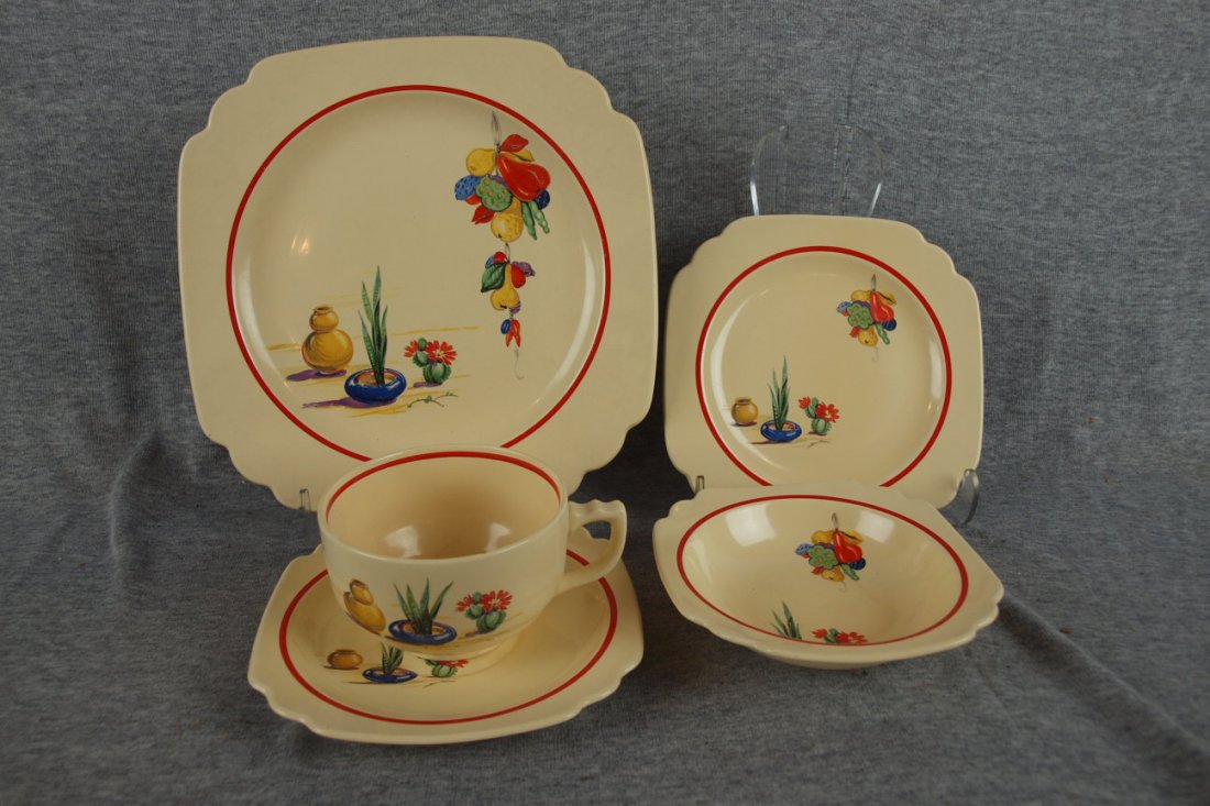 Conchita Mexicana Fiesta set of dinnerware - 6-5 p: Conchita Mexicana Fiesta set of dinnerware - 6-5 piece place settings, 30 pieces, chips to 2 cups
