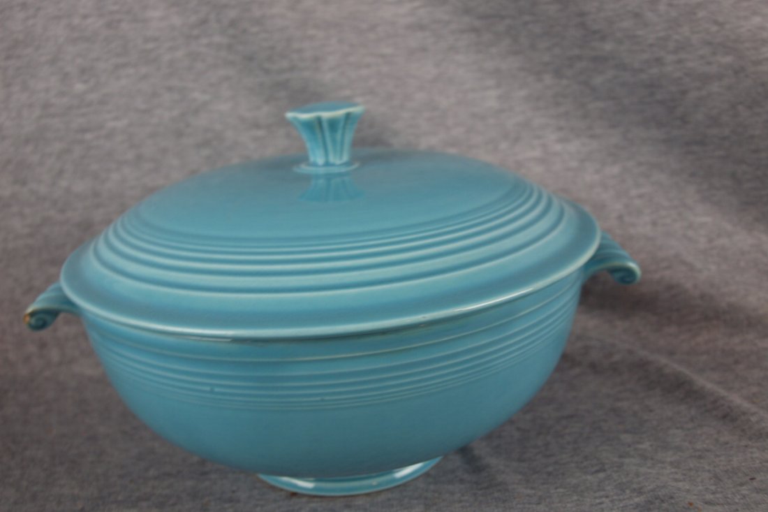Fiesta turquoise casserole, nick to base handle a: Fiesta turquoise casserole, nick to base handle and hairline to lid