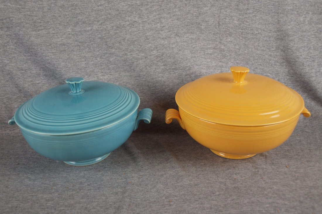 Fiesta turquoise and yellow casseroles, nicks to : Fiesta turquoise and yellow casseroles, nicks to finials