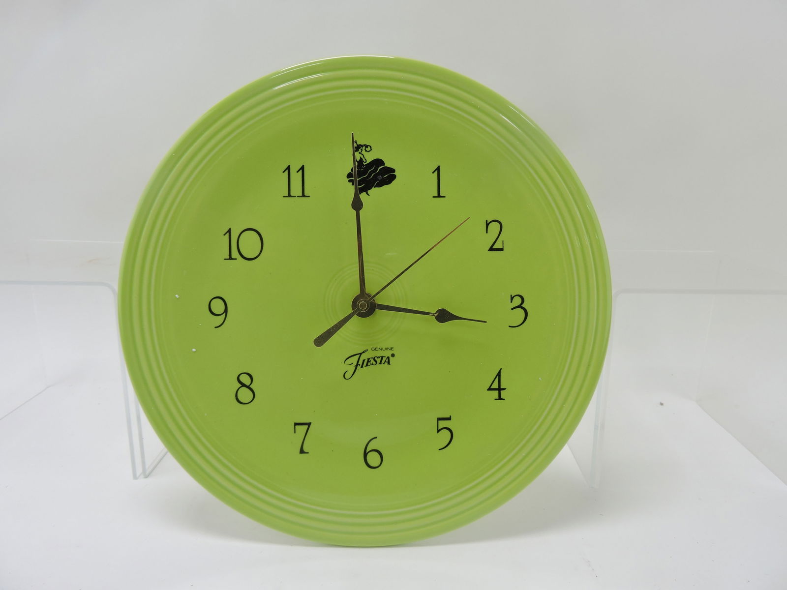 Fiesta Post 86 plate clock, chartreuse, (1 of 1)