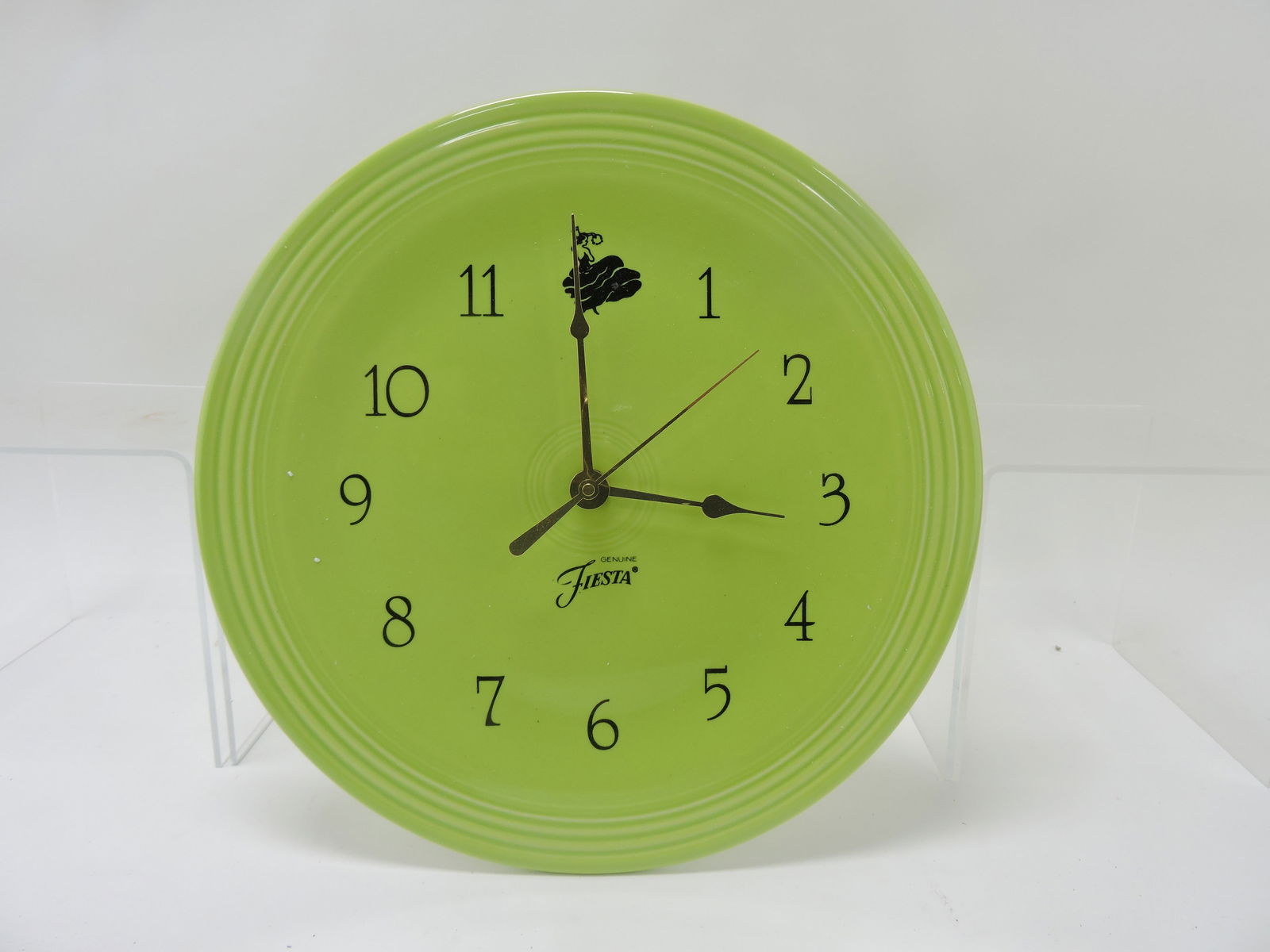Fiesta Post 86 plate clock, chartreuse, (1 of 1)