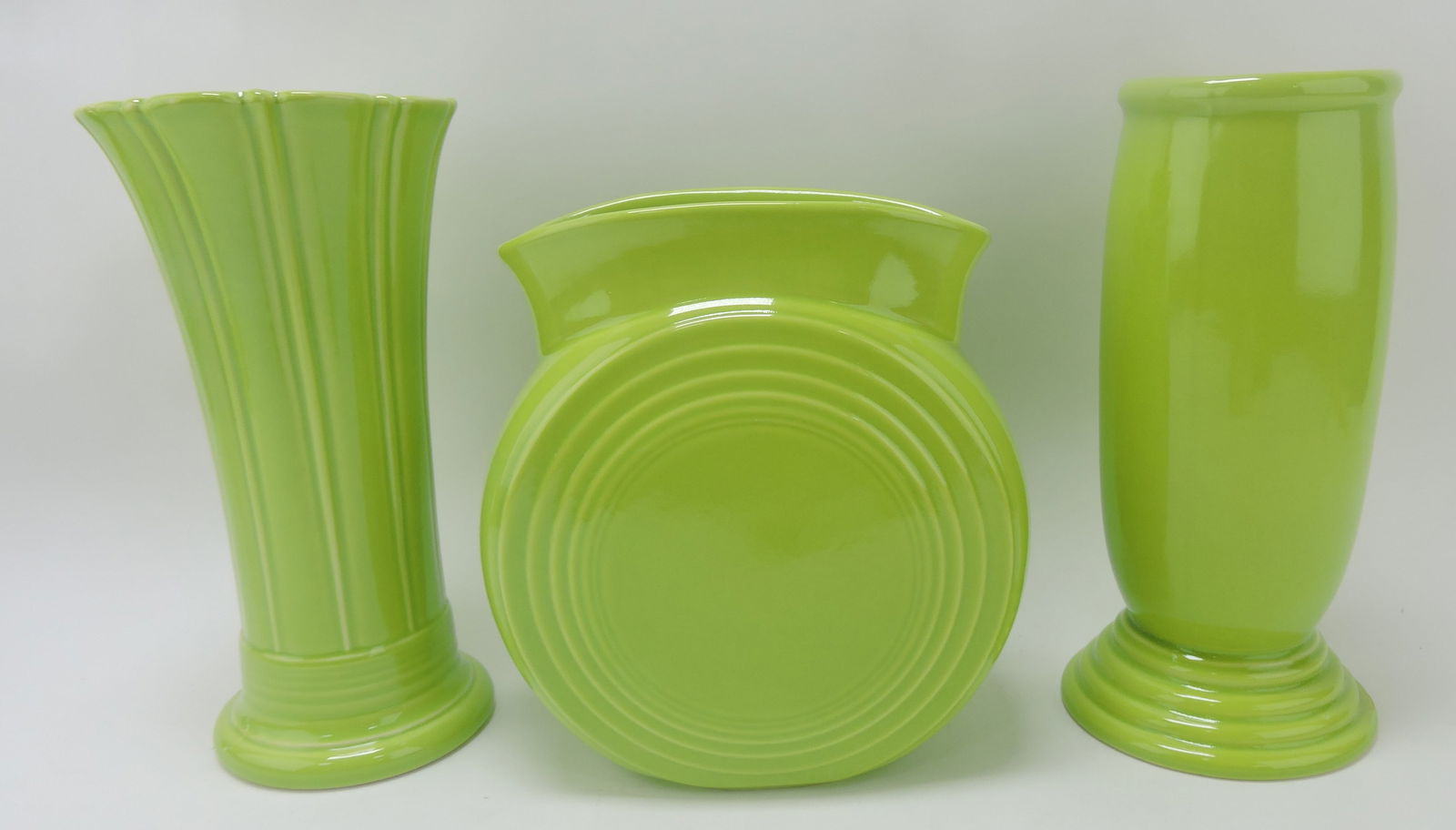 Fiesta Post 86 chartreuse lot of 3 vases: (1 of 1)