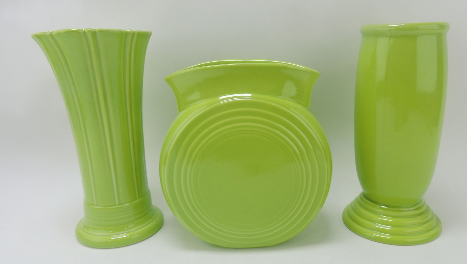 Fiesta Post 86 chartreuse lot of 3 vases: (1 of 1)