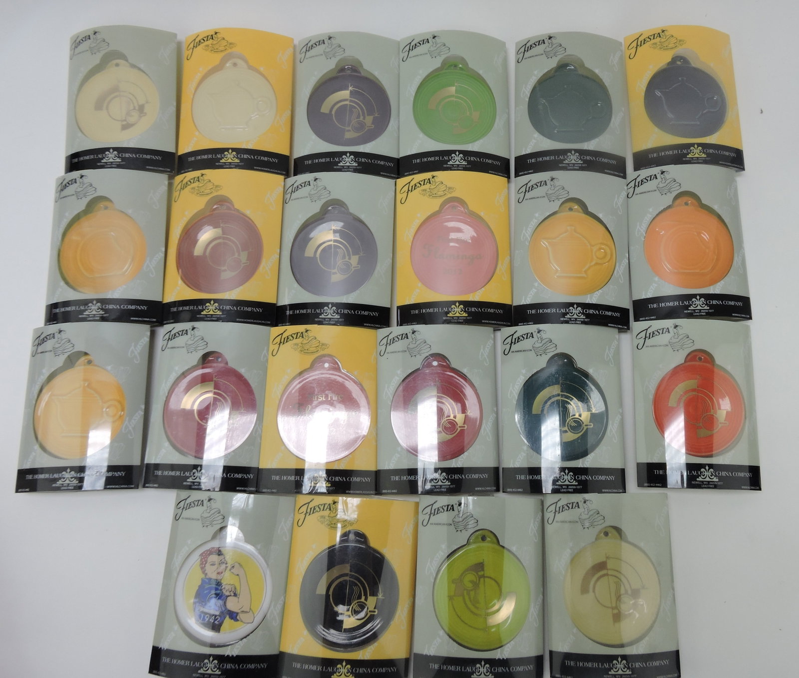 Fiesta Post 86 lot of 22 ornaments: .