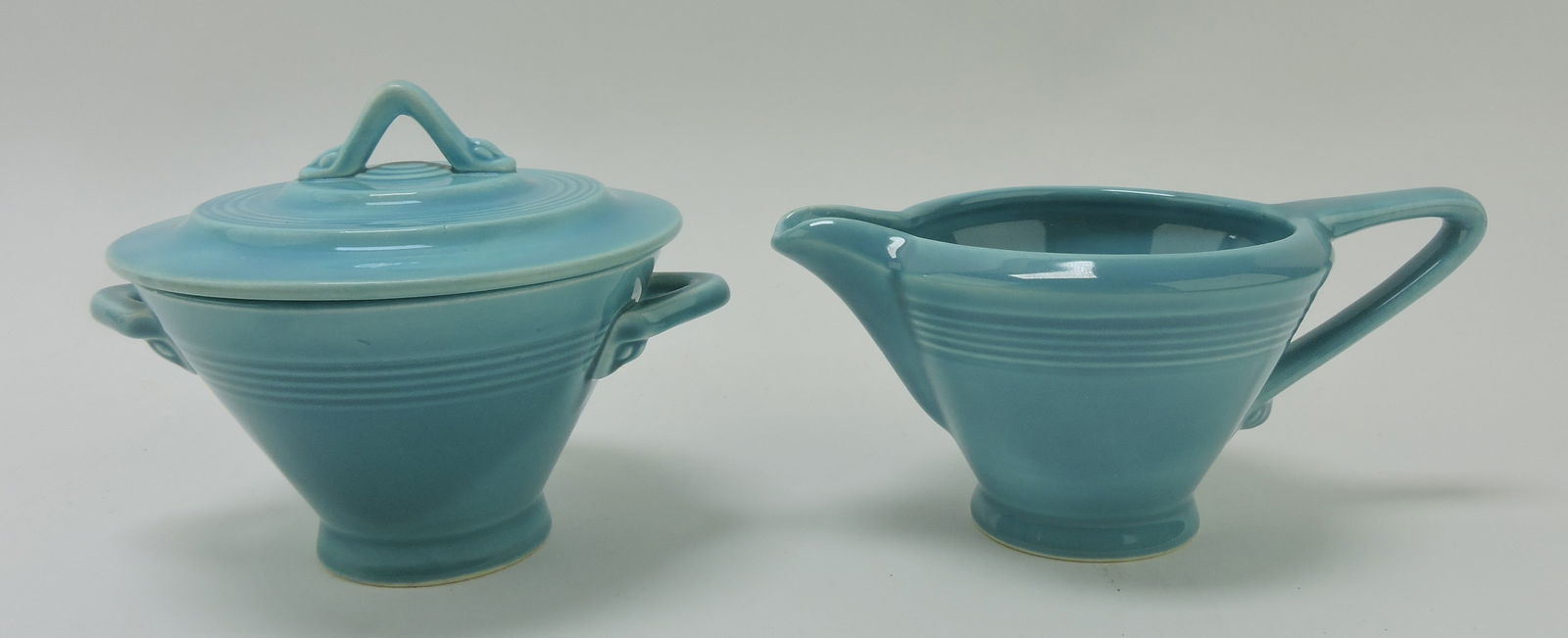 Harlequin cream & sugar, turquoise: .