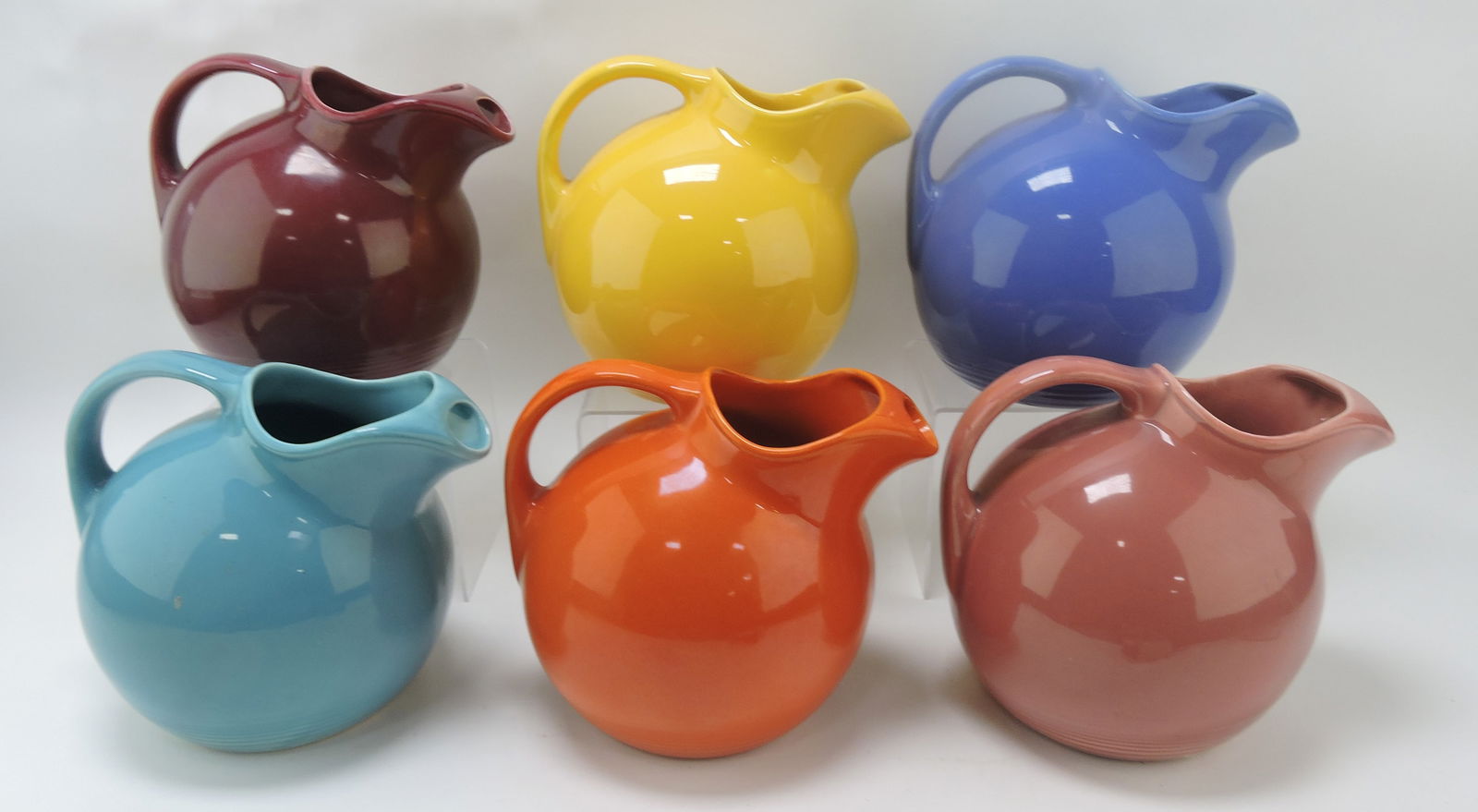Harlequin service water ball jug group of (1 of 1)