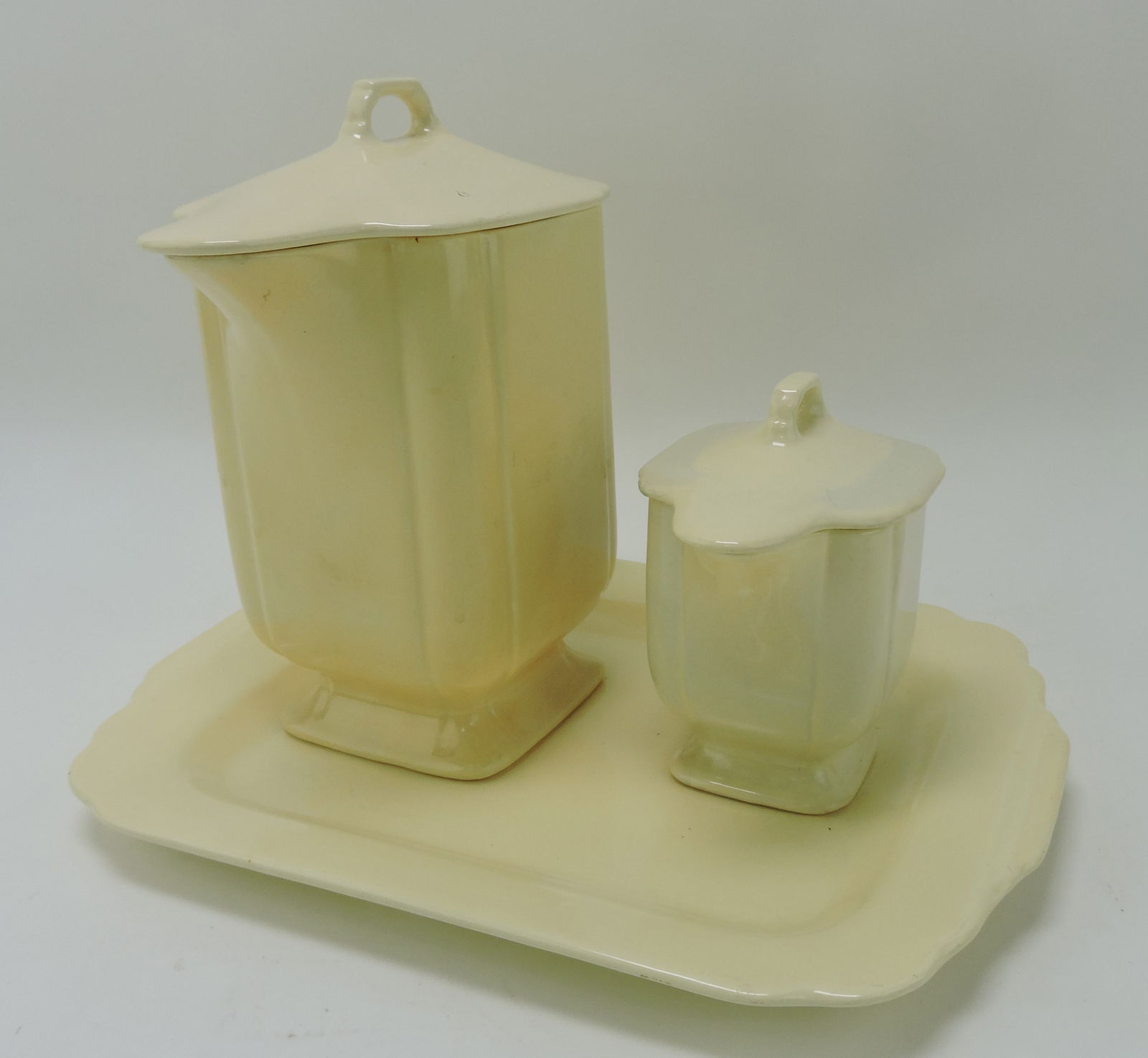 Riviera Century ivory batter jug with (1 of 1)