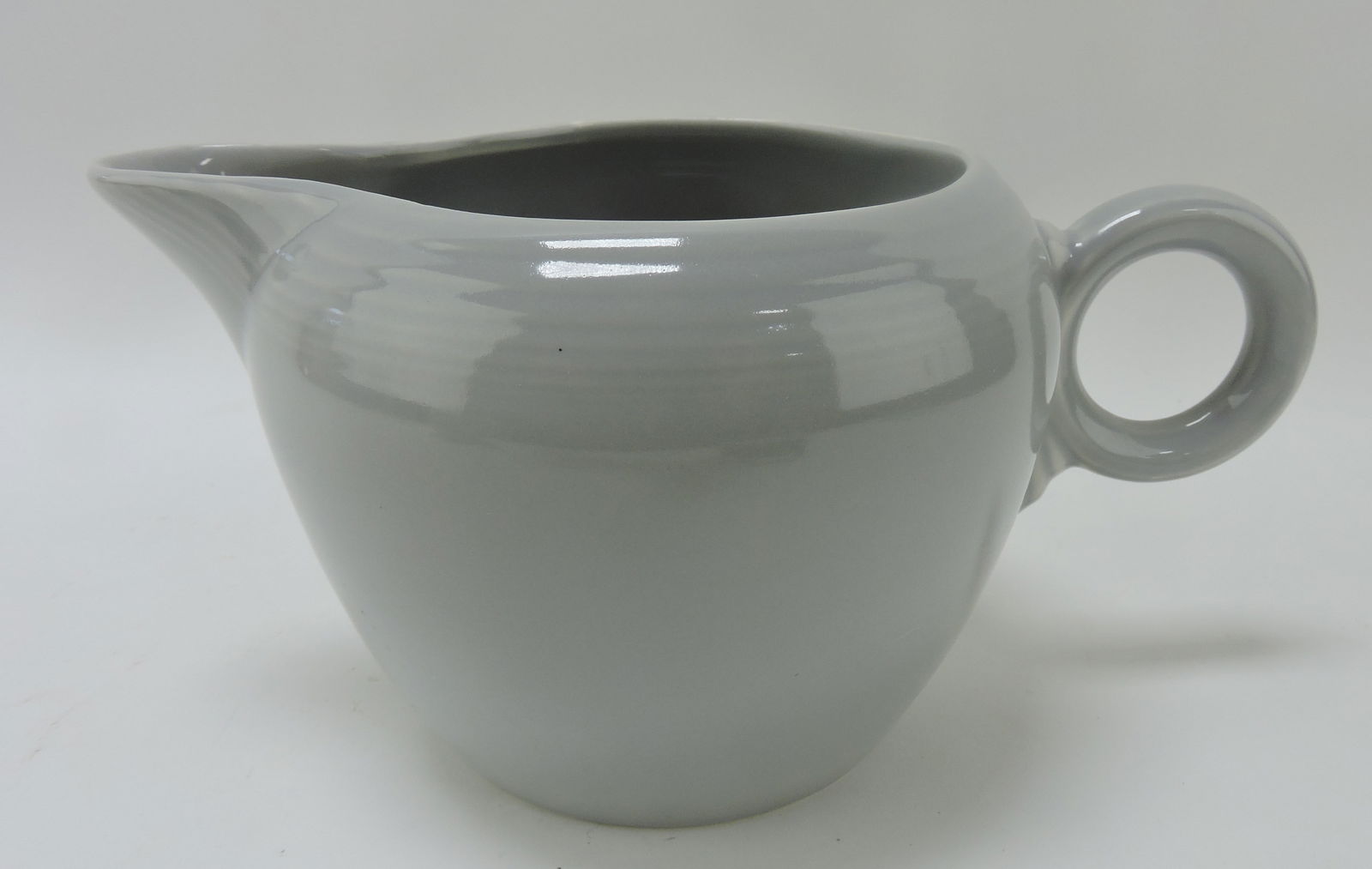 Fiesta two pint jug, gray: .