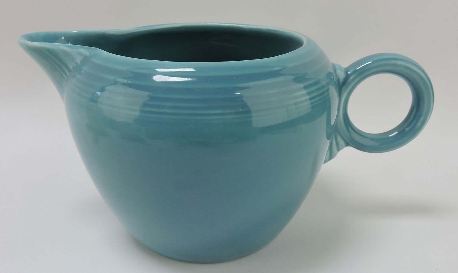 Fiesta two pint jug, turquoise (1 of 1)