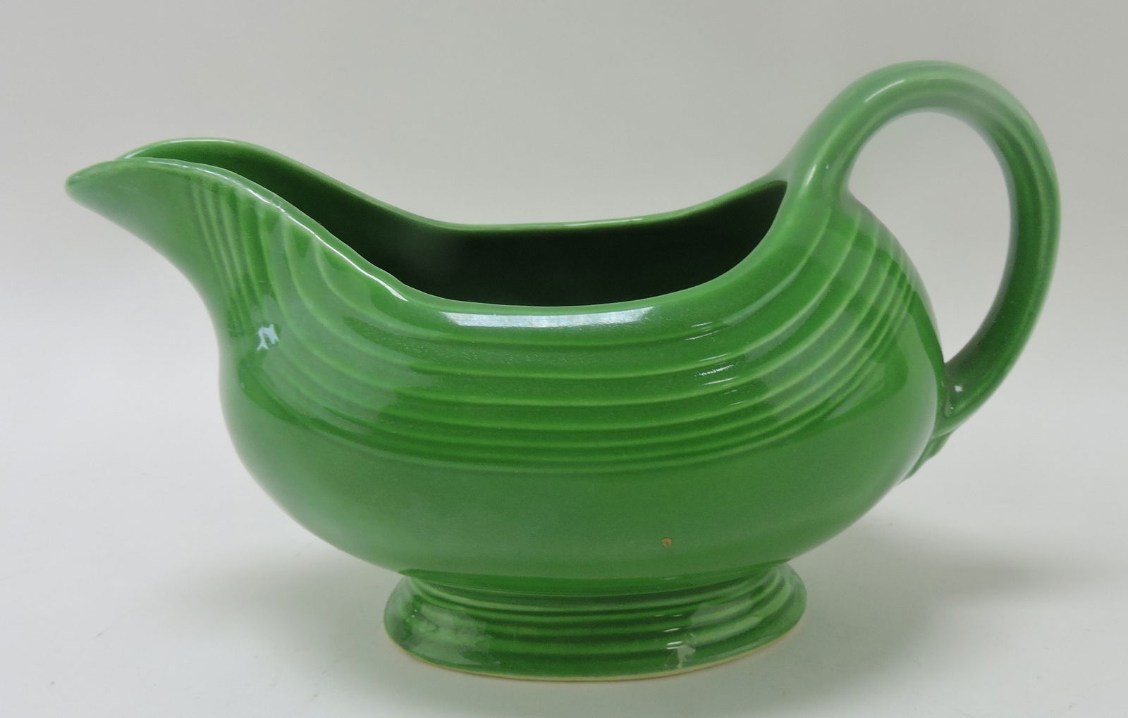 Fiesta sauce boat, medium green (1 of 1)